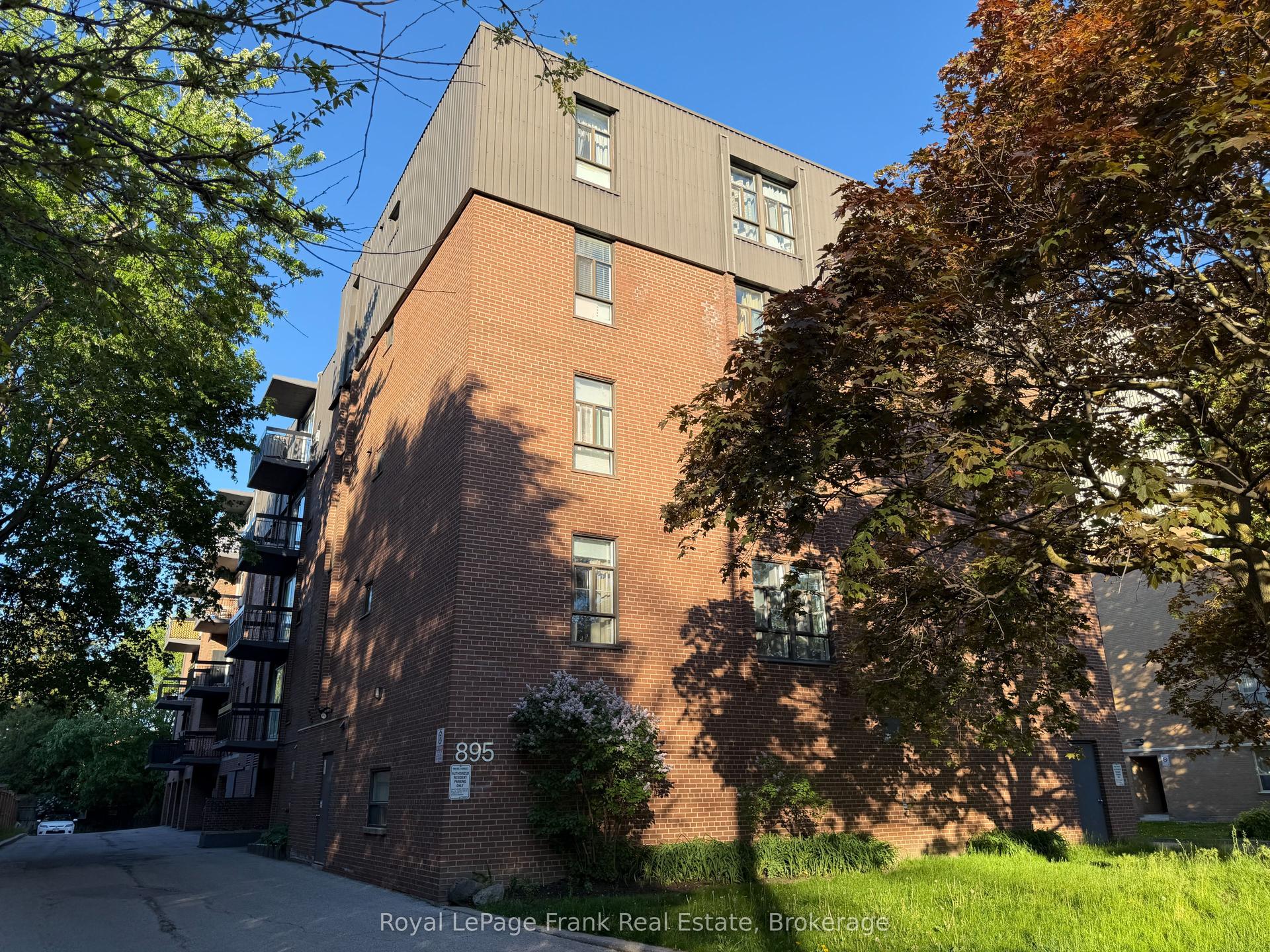 895 Kennedy Road 402 #402, Toronto — Condo for lease, photo 1