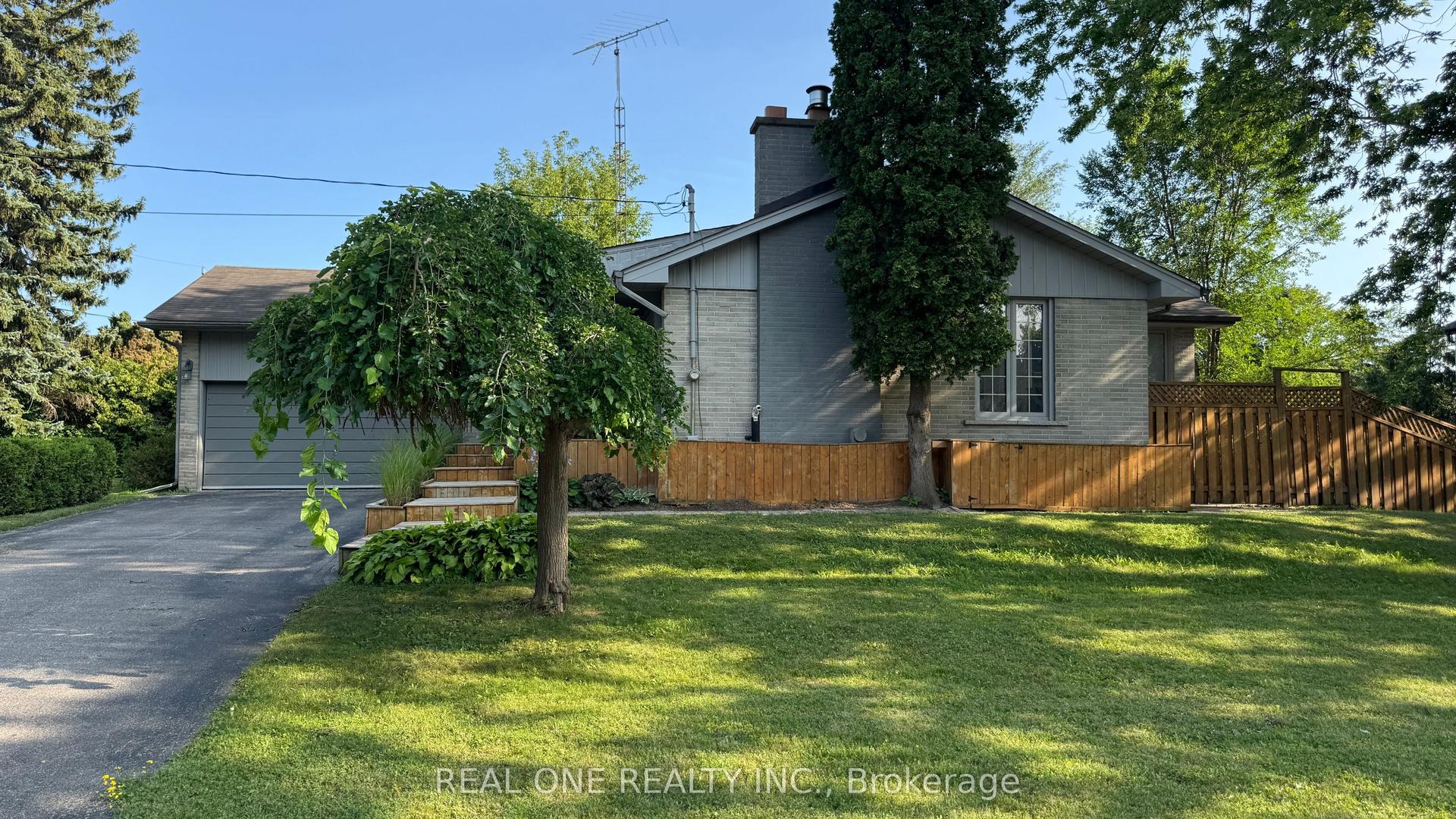 1 Silkstone Gate, Richmond Hill — Detached for lease, photo 1