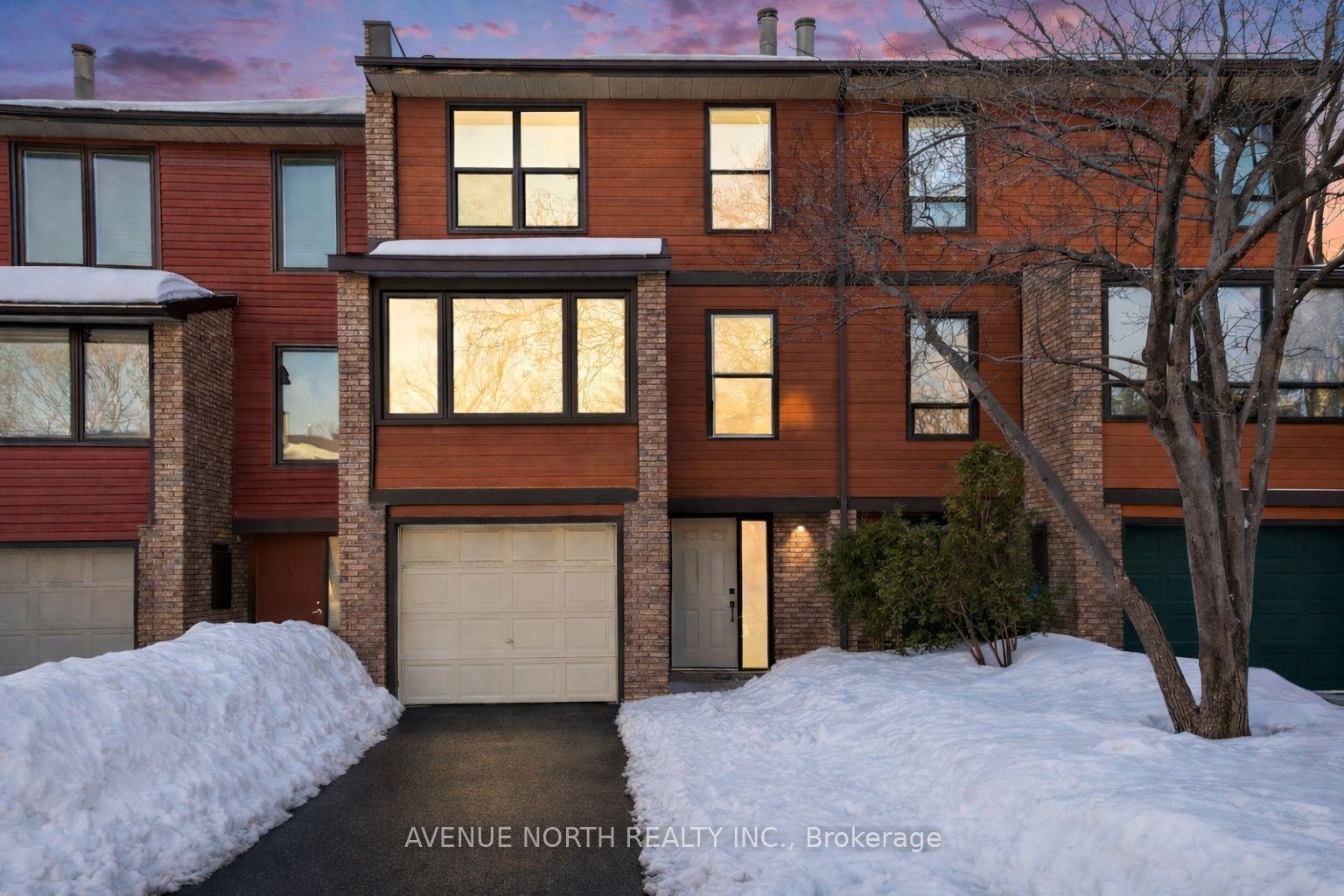 4 Marielle Court — photo 1