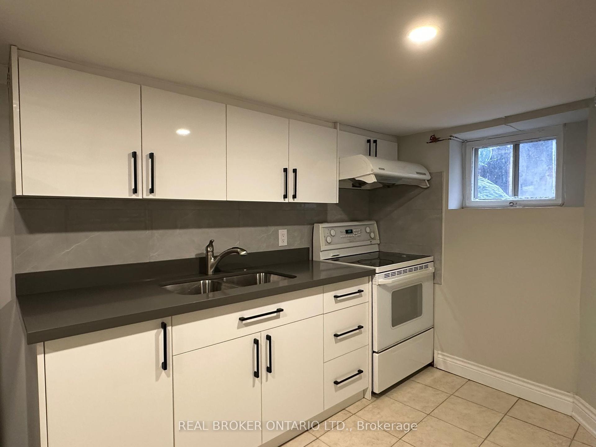 129 Wolseley Street Bsmt #Bsmt — photo 1