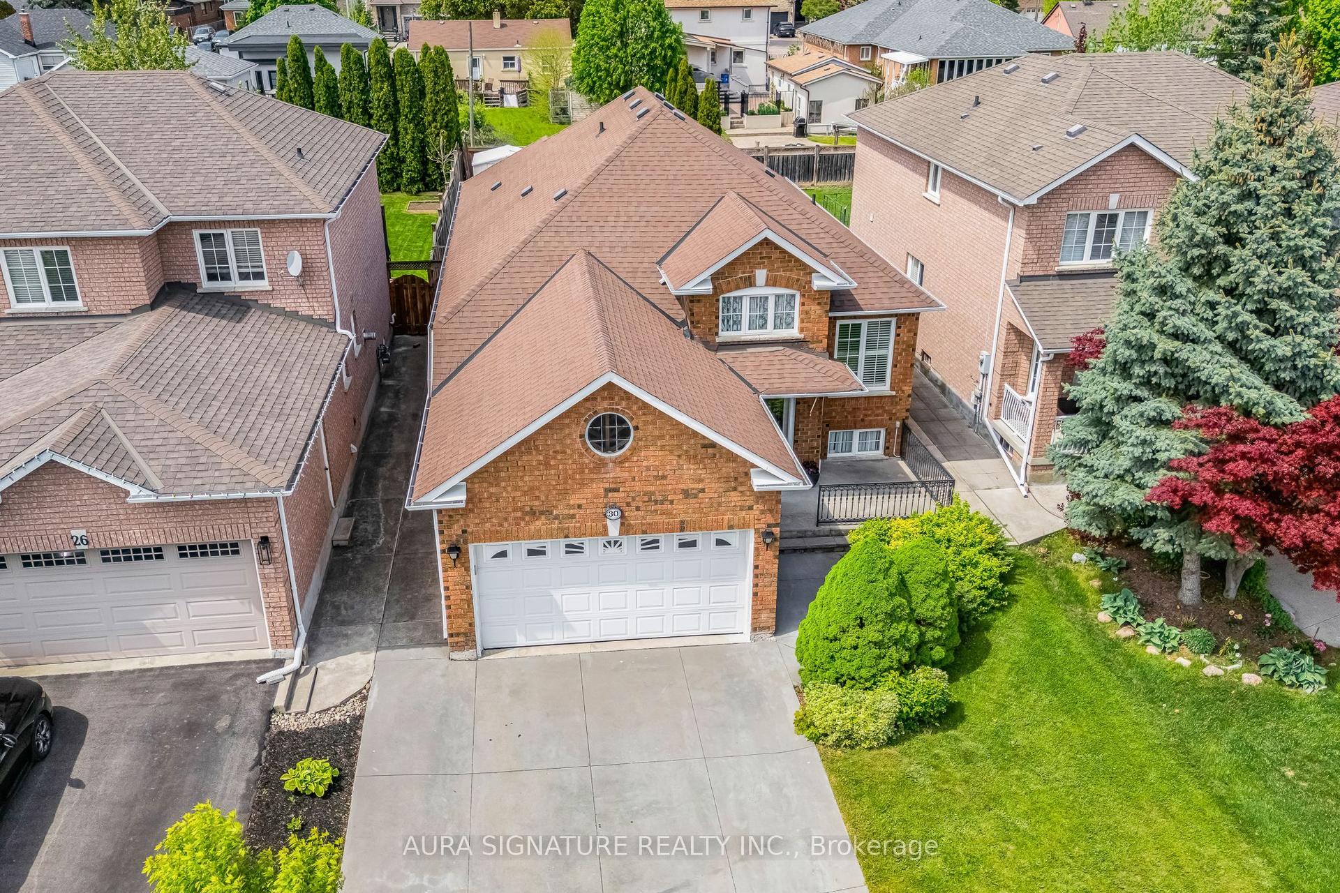 30 Graceview Court, Vaughan — Detached for sale, photo 1