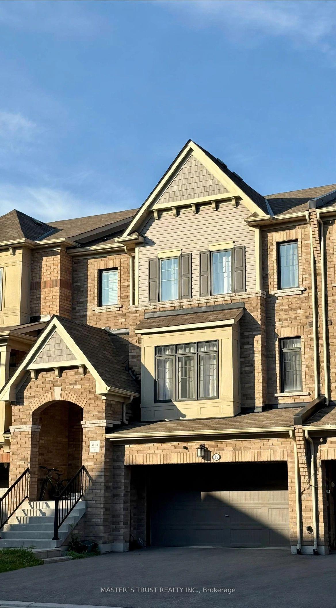 15 Isabella Peach Drive, Markham — Townhouse for lease, photo 1