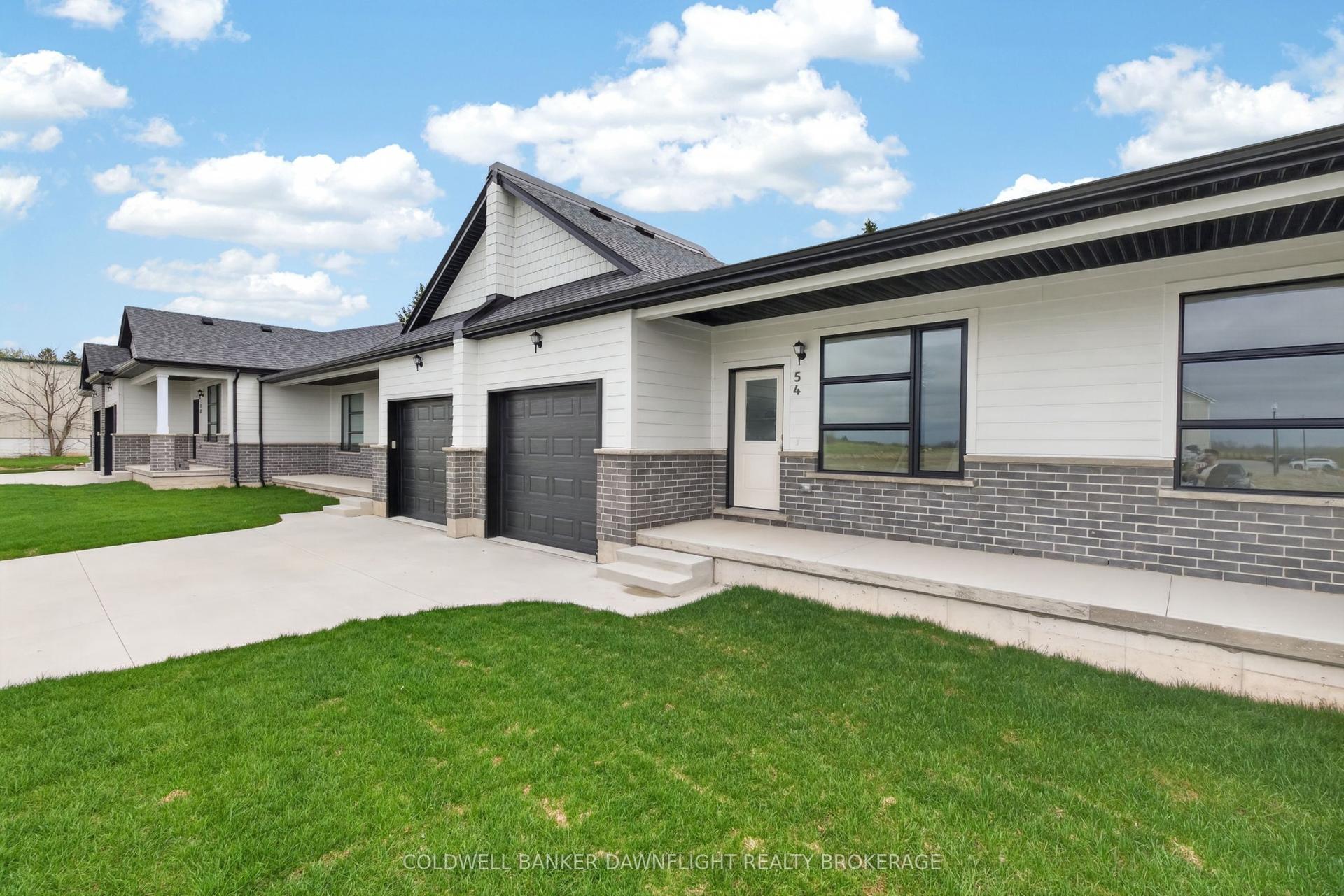 56 Moonlight Court, Central Huron — Townhouse for sale, photo 1