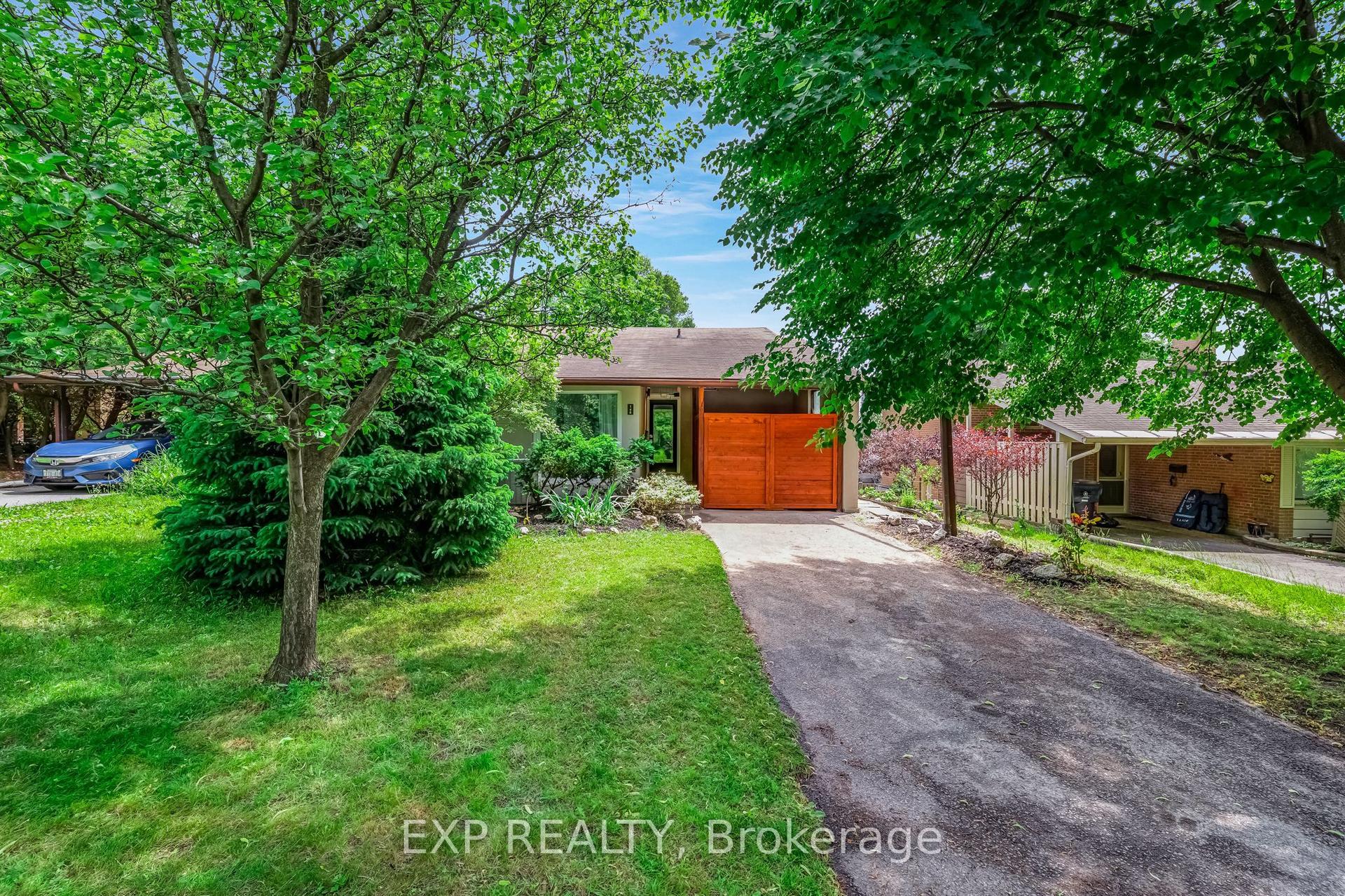 160 Cottonwood Drive — photo 1