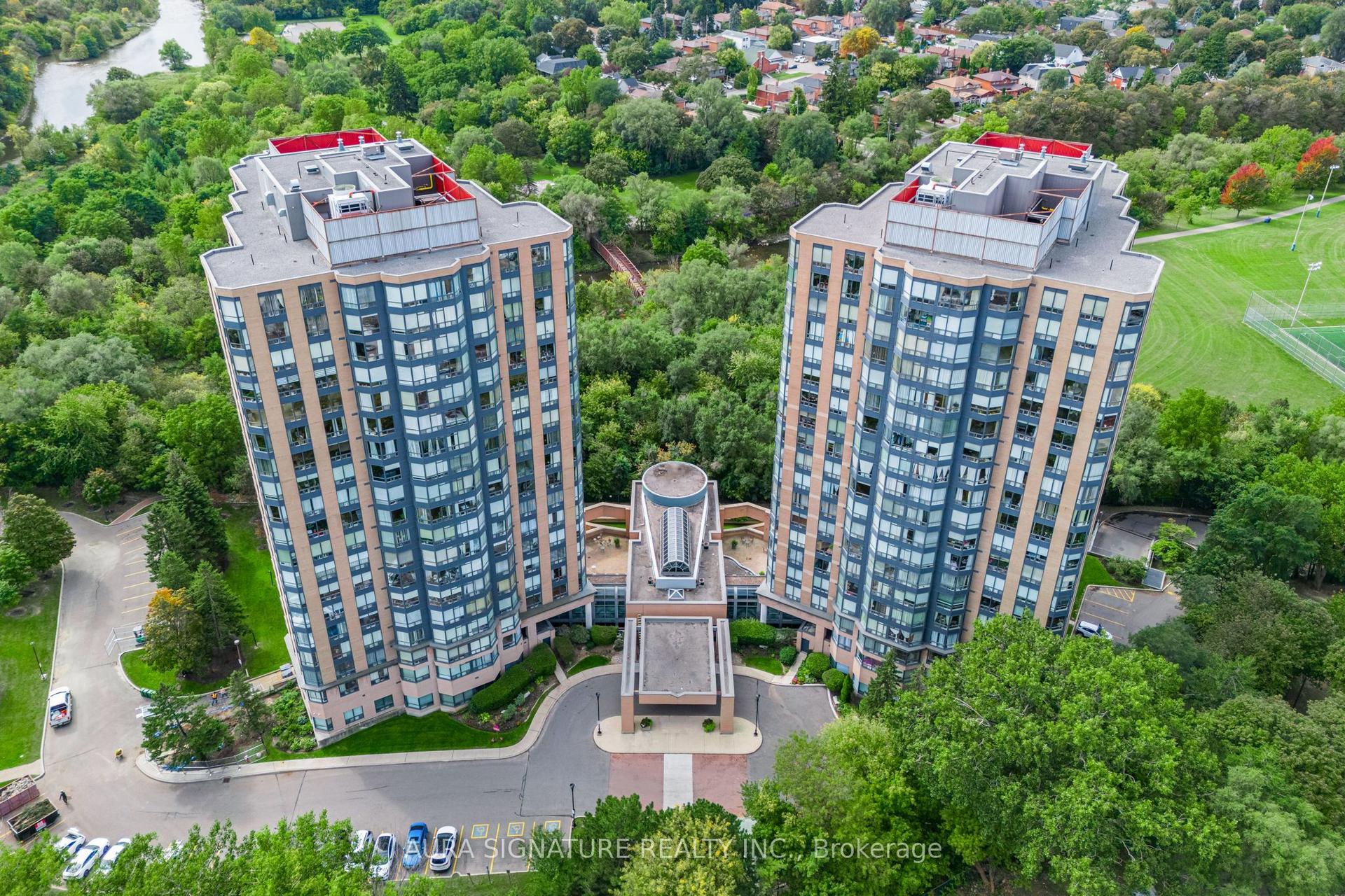 3 Hickory Tree Road 1010 #1010, Toronto — Condo for sale, photo 1