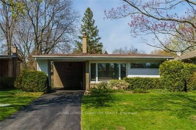 12 Lacewood Crescent, Toronto — Detached for lease, photo 1