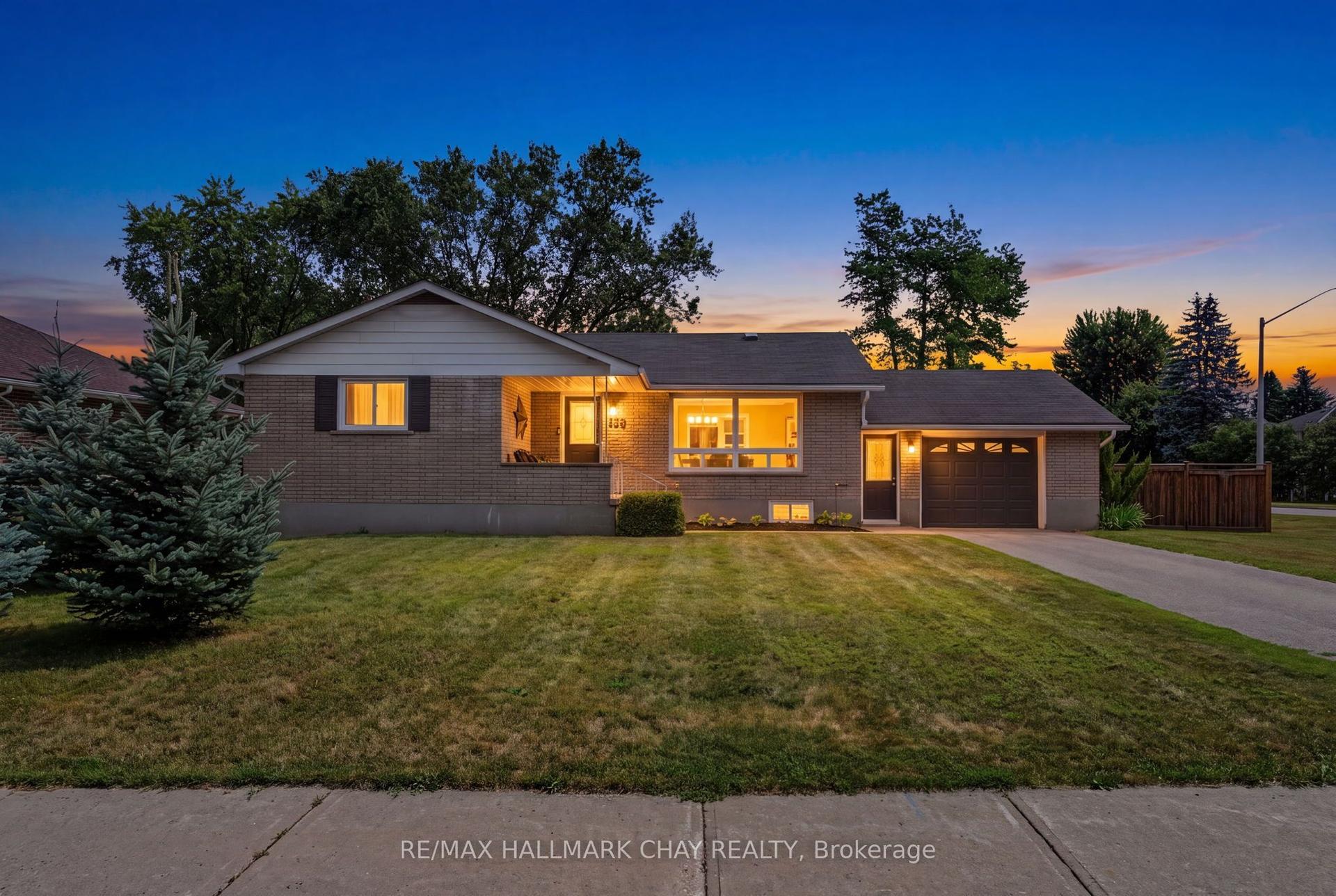 13 Downey Avenue, New Tecumseth — Detached for sale, photo 1