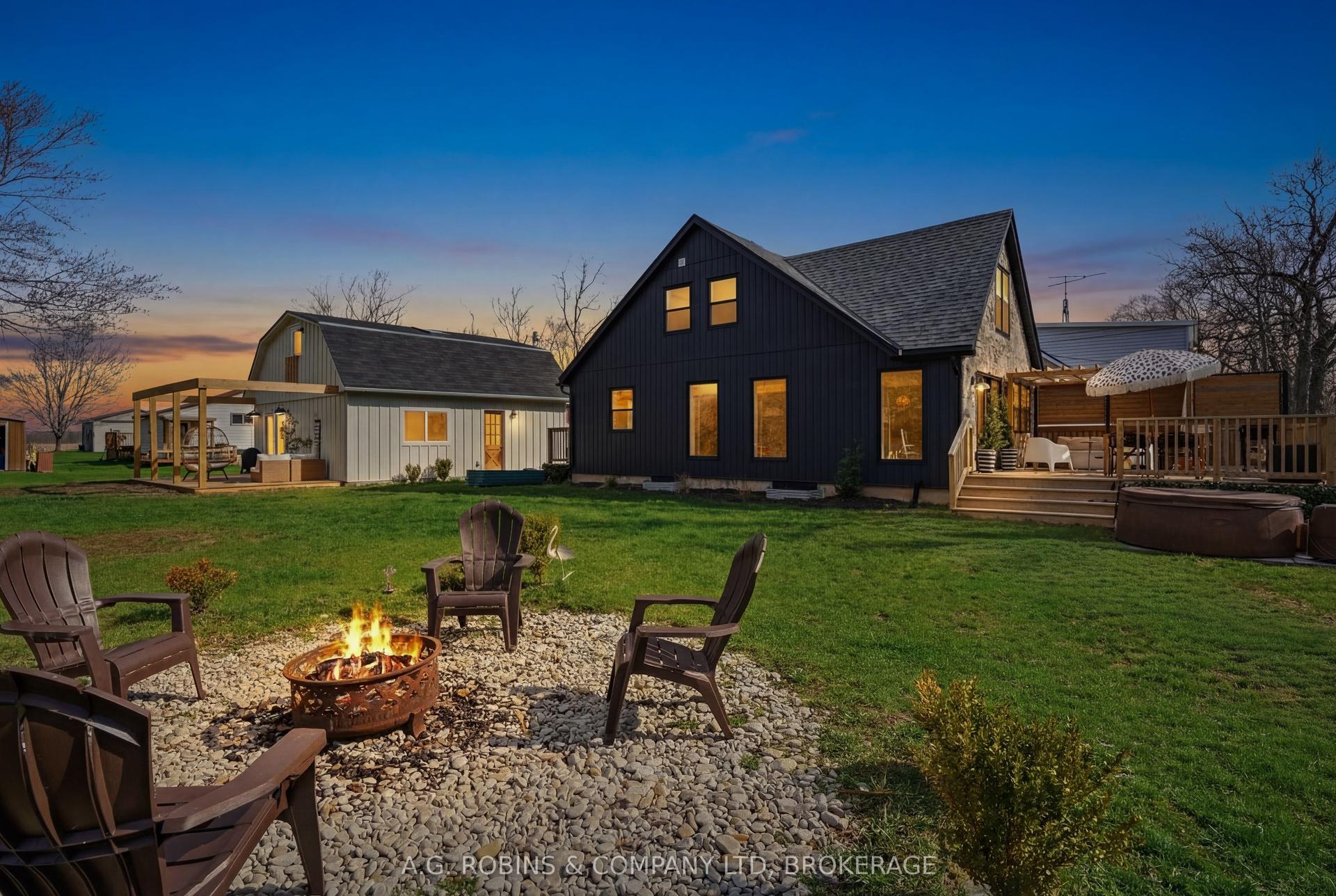 5 Lees Line — photo 1