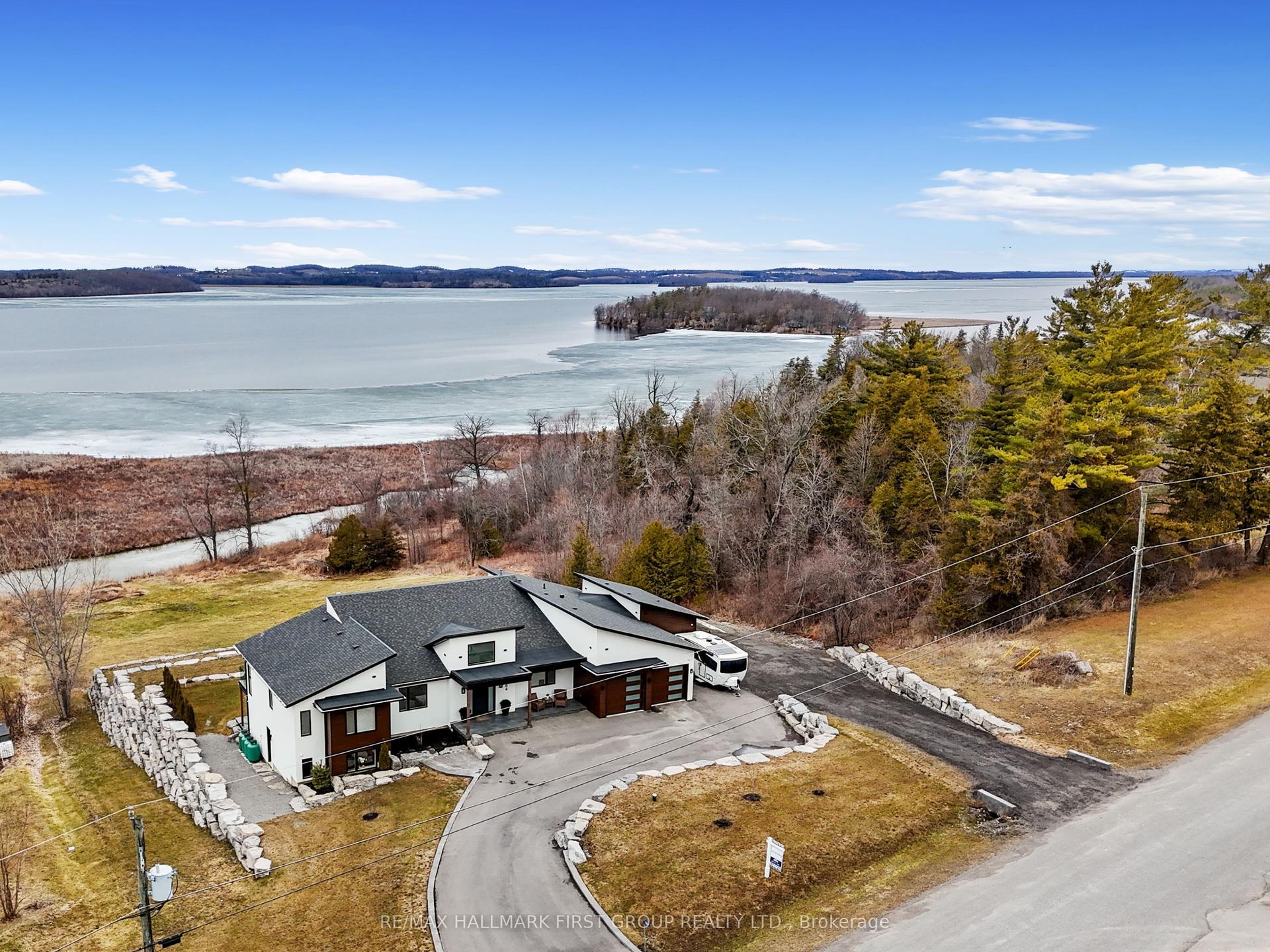 184 Parkview Drive — photo 1