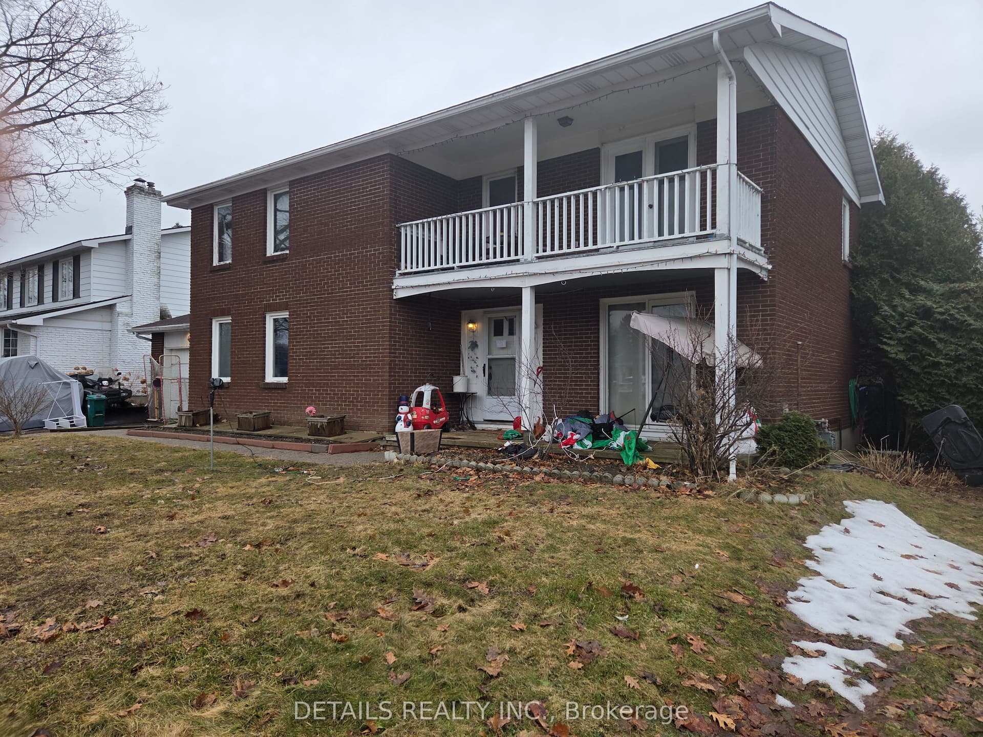 46 BEAUMARIS Drive — photo 1