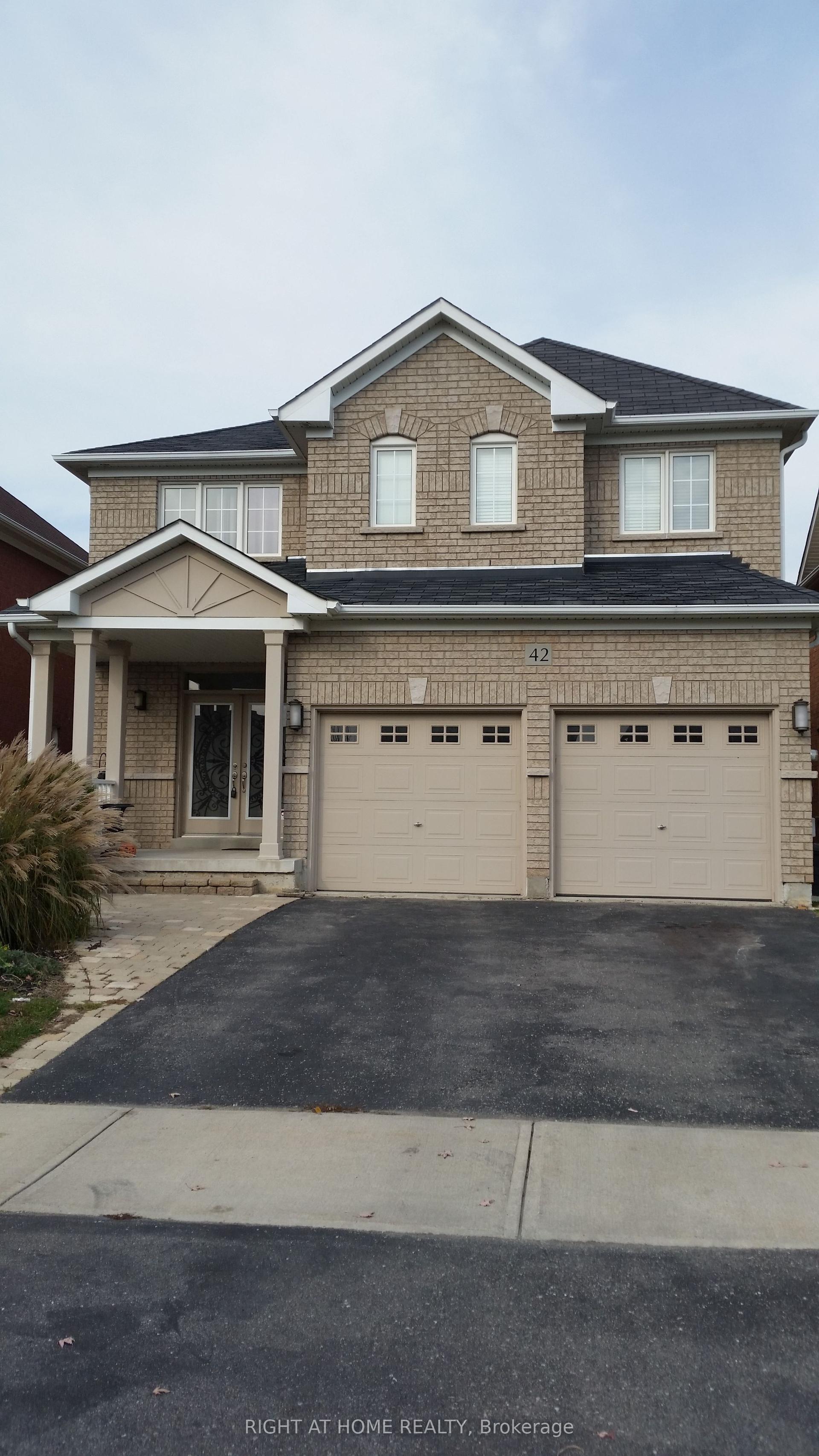 42 Westminster Circle N Upper #Upper — photo 1