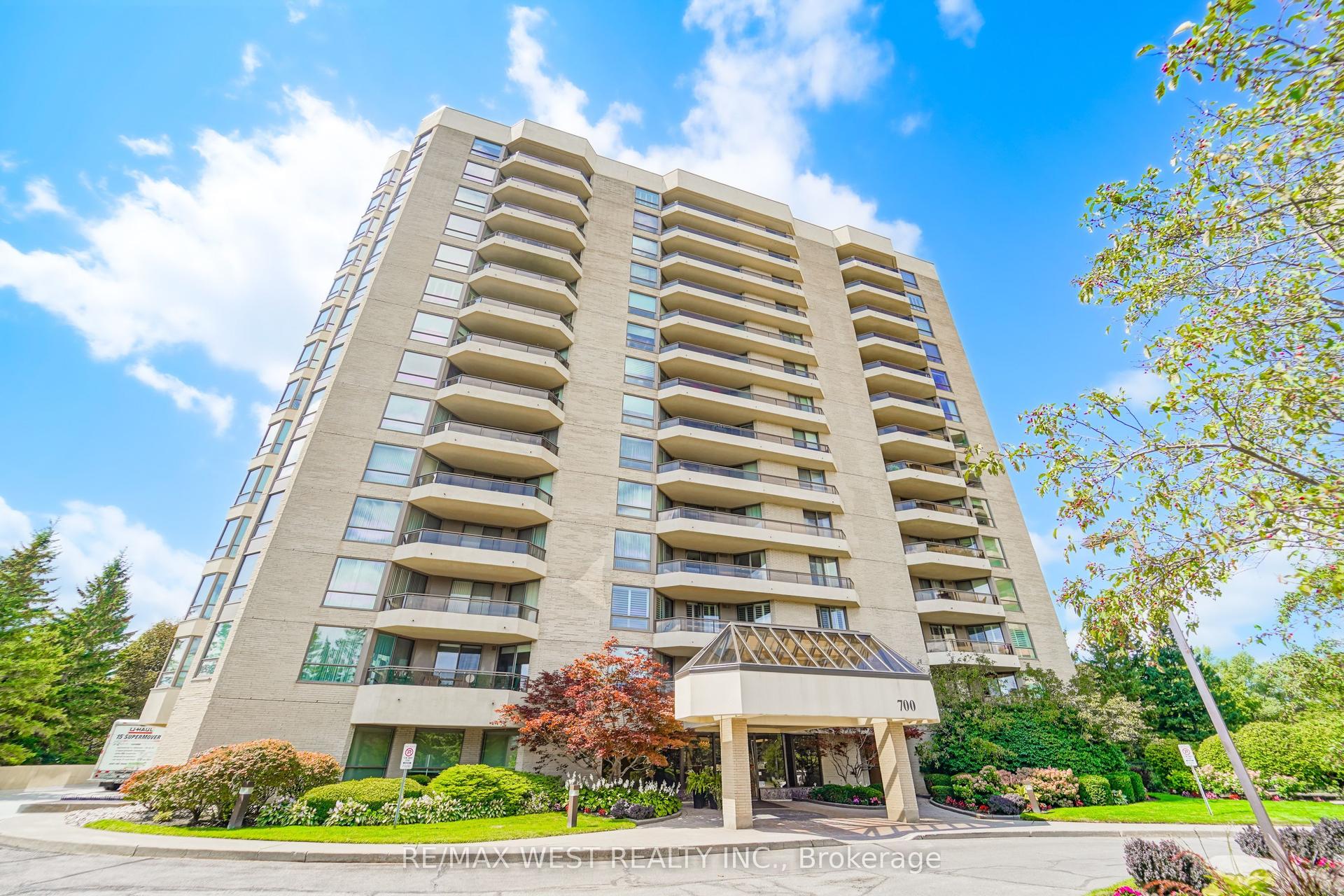 700 Wilson Road N 305 #305, Oshawa — Condo for sale, photo 1