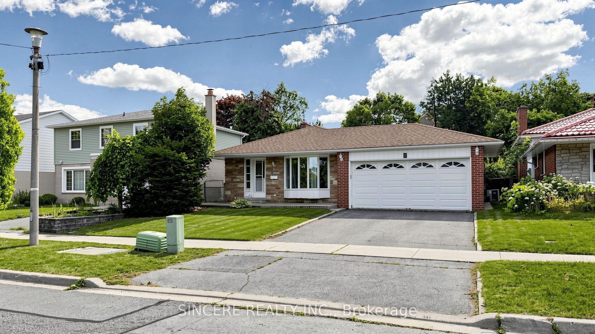 5 Glendower Circuit, Toronto — Detached for sale, photo 1