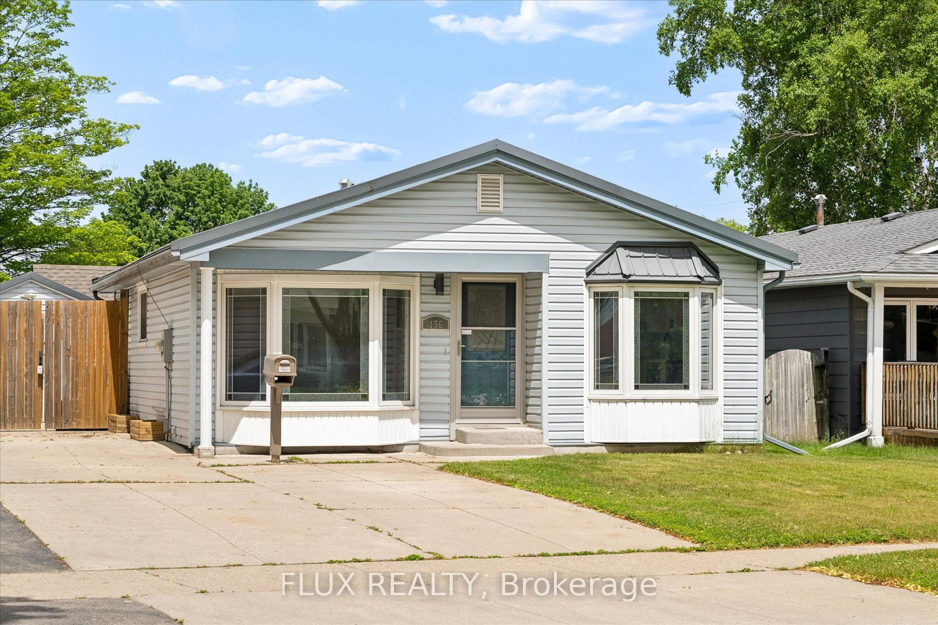 156 Traynor Avenue — photo 1