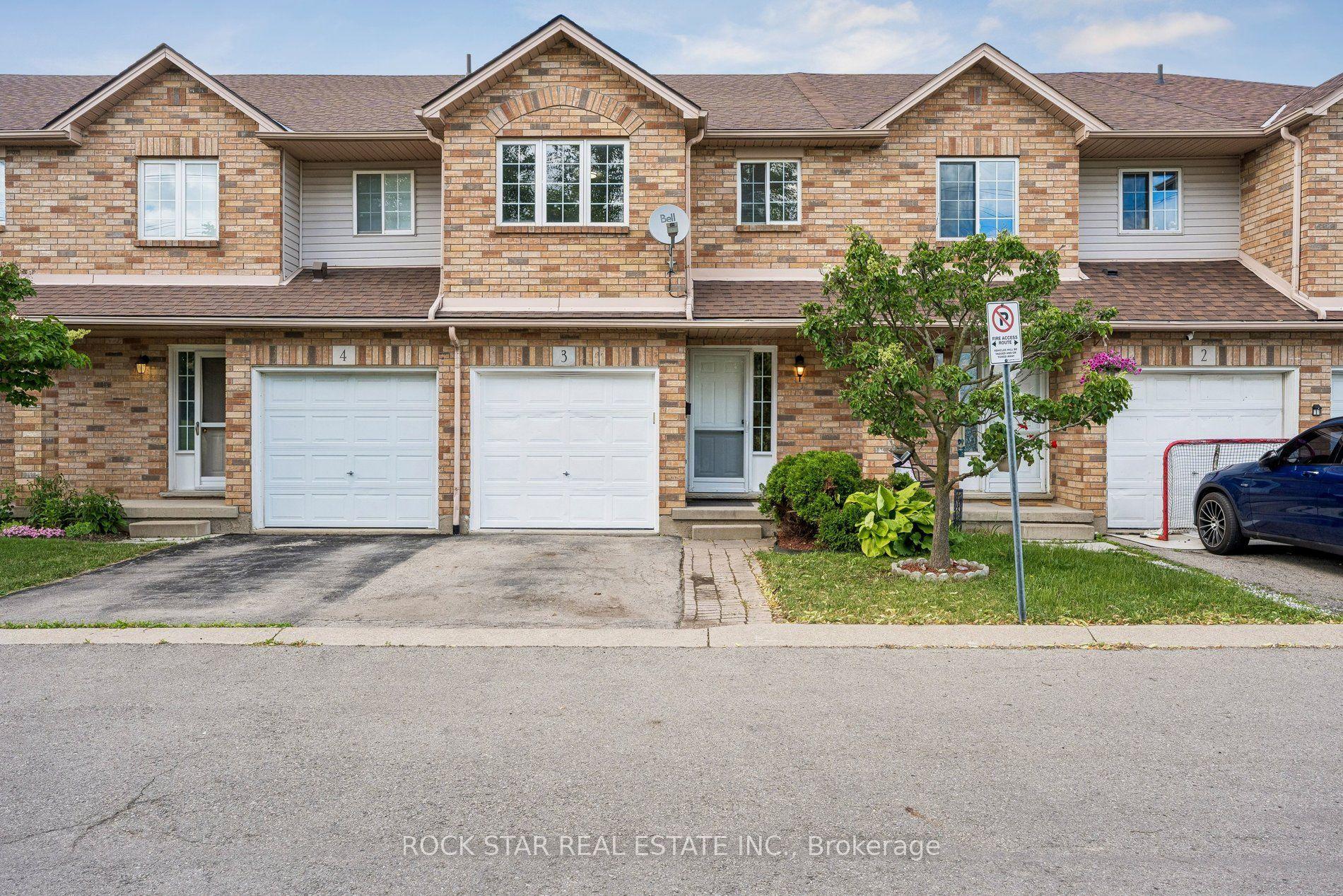 1860 Upper Gage Avenue 3 #3, Hamilton — Condo Town for sale, photo 1