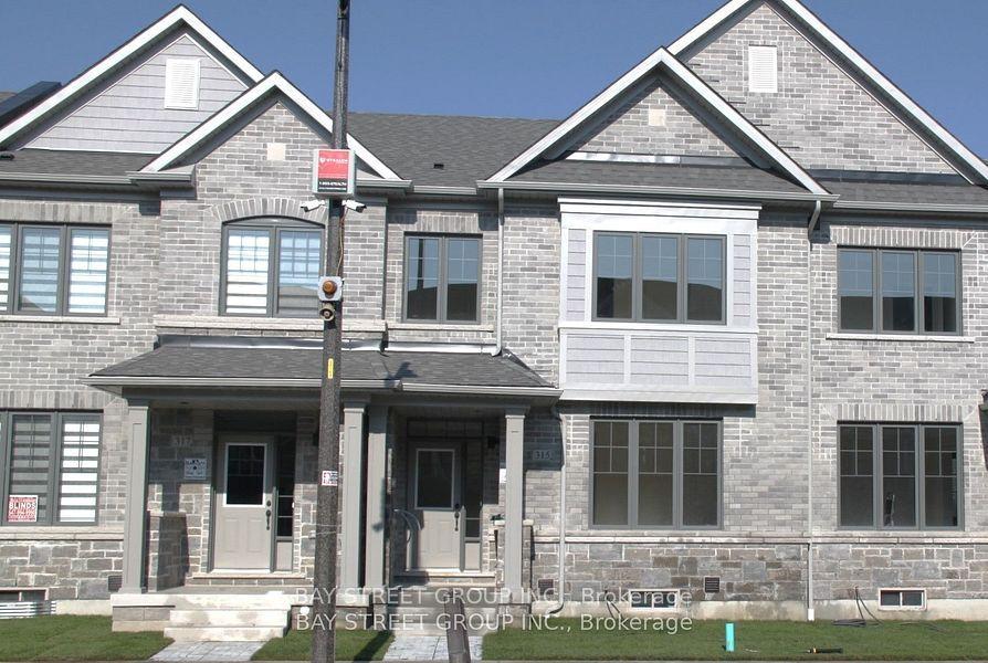 315 Coronation Road, Whitby — Townhouse for lease, photo 1