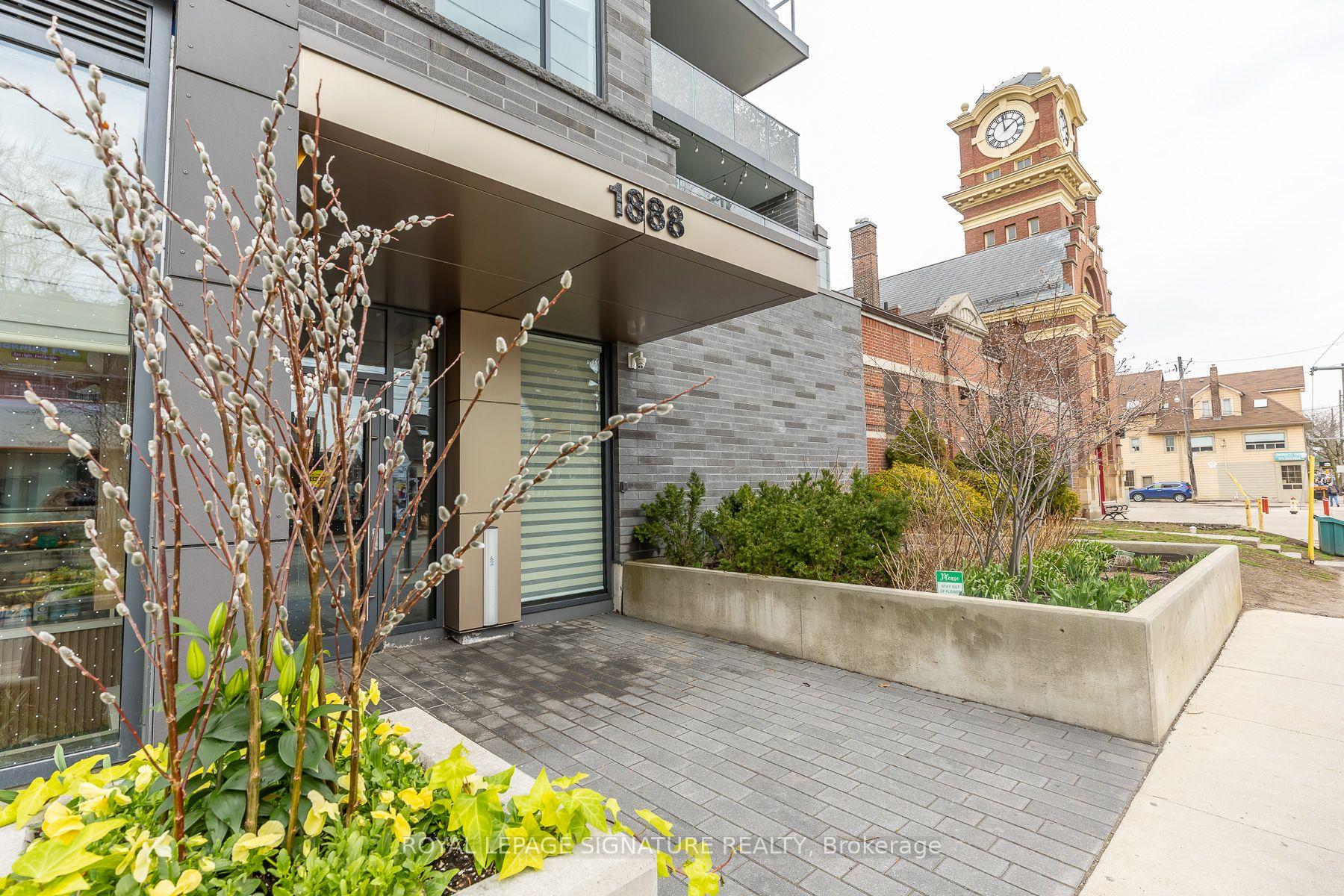 1888 Queen Street E 204 #204 — photo 1