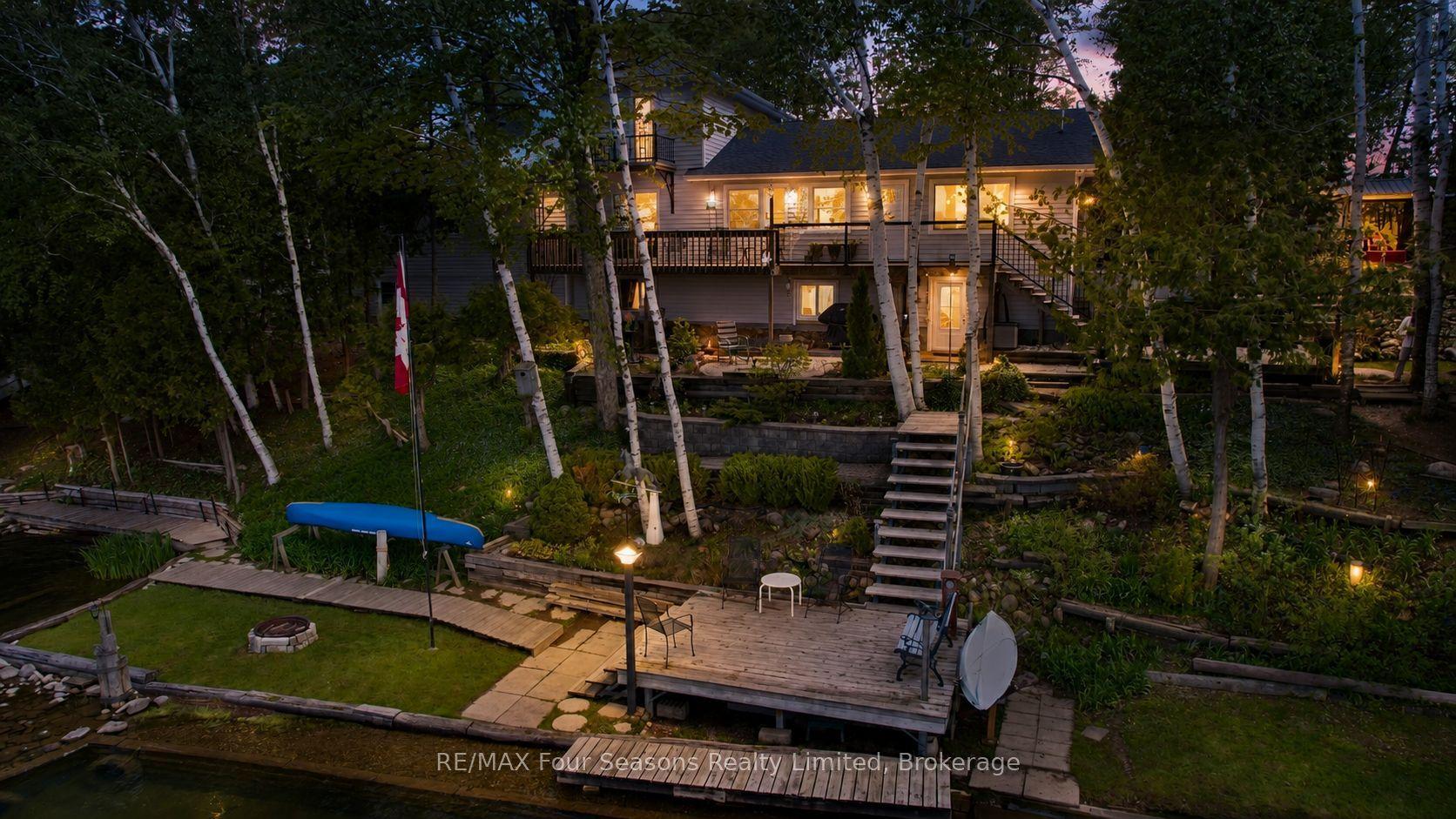 52 Shore Drive — photo 1