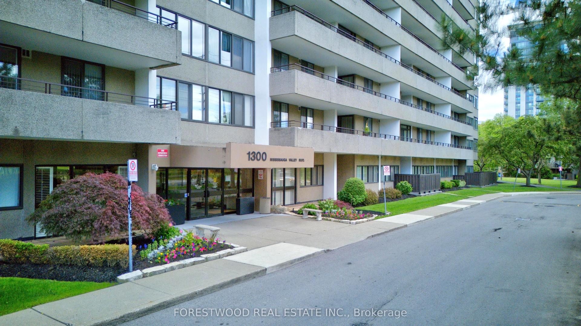 1300 Mississauga Valley Boulevard 1108 #1108 — photo 1