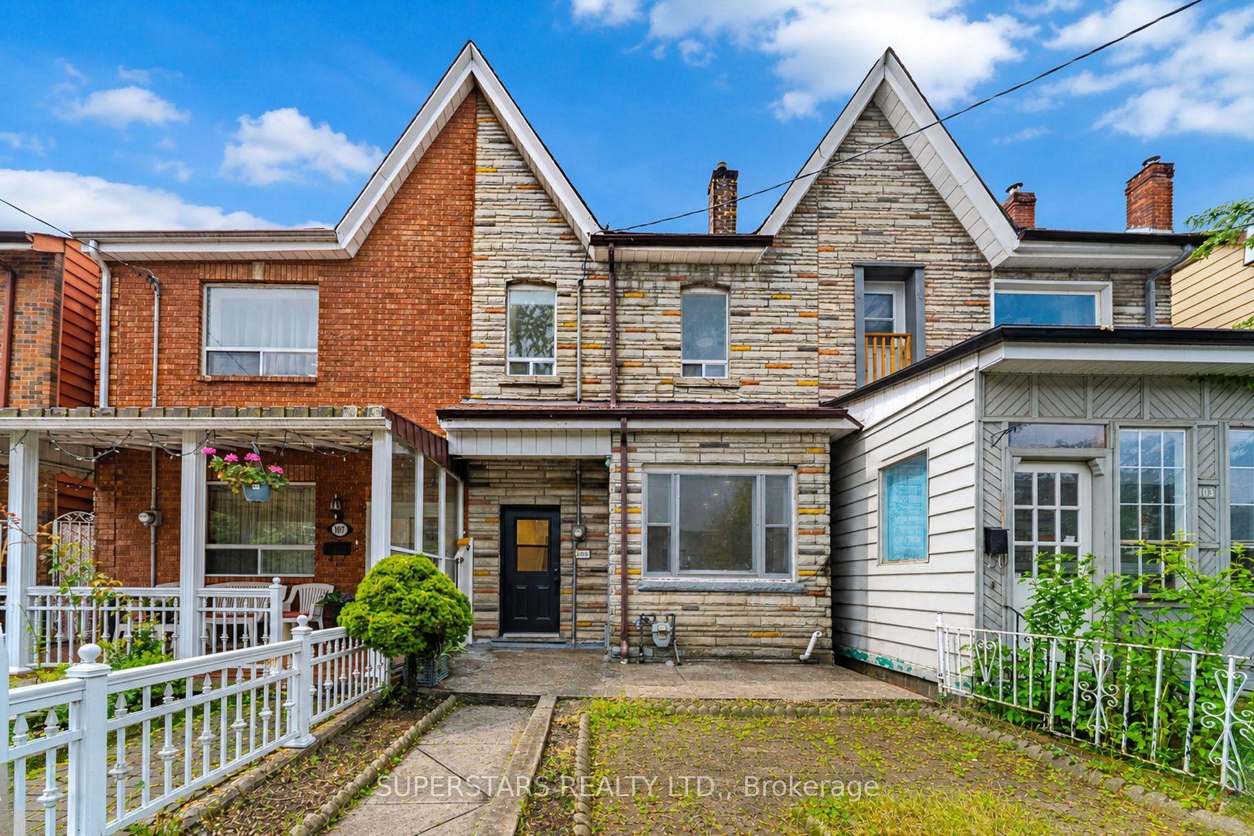 105 Bellwoods Avenue, Toronto — Townhouse for sale, photo 1