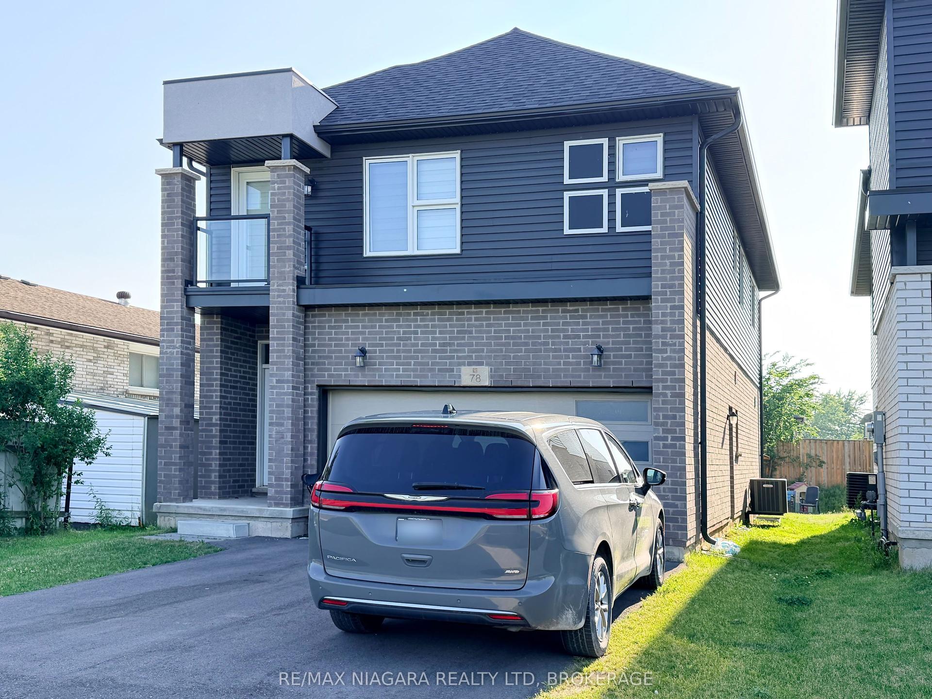 78 Bradley Avenue — photo 1