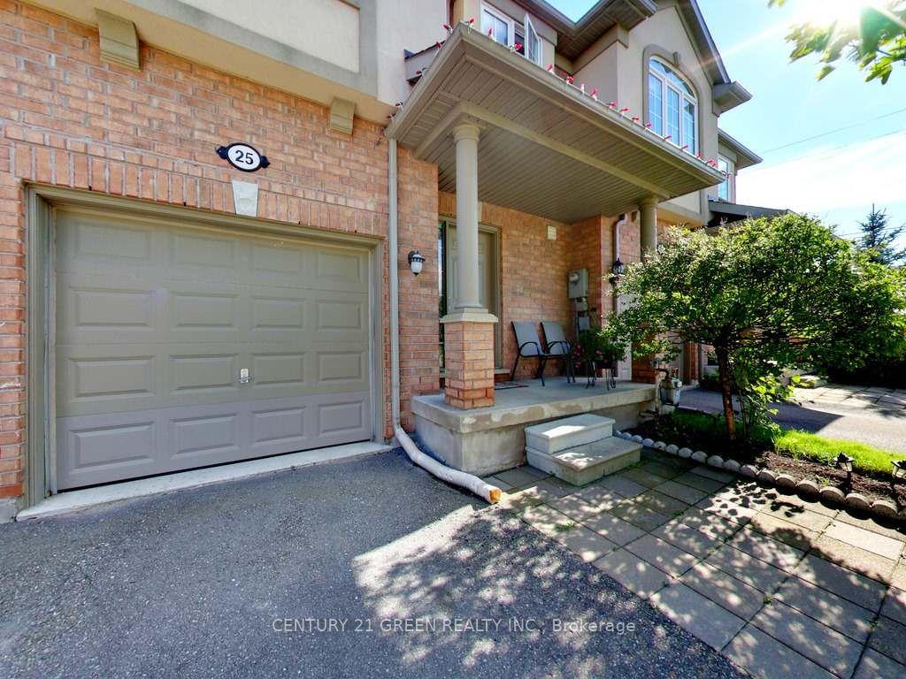 71 Puccini Drive 25 #25 — photo 1