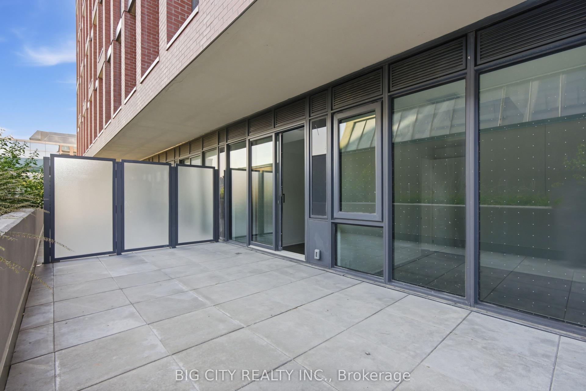25 Frederick Todd Way 215 #215, Toronto — Condo for lease, photo 1