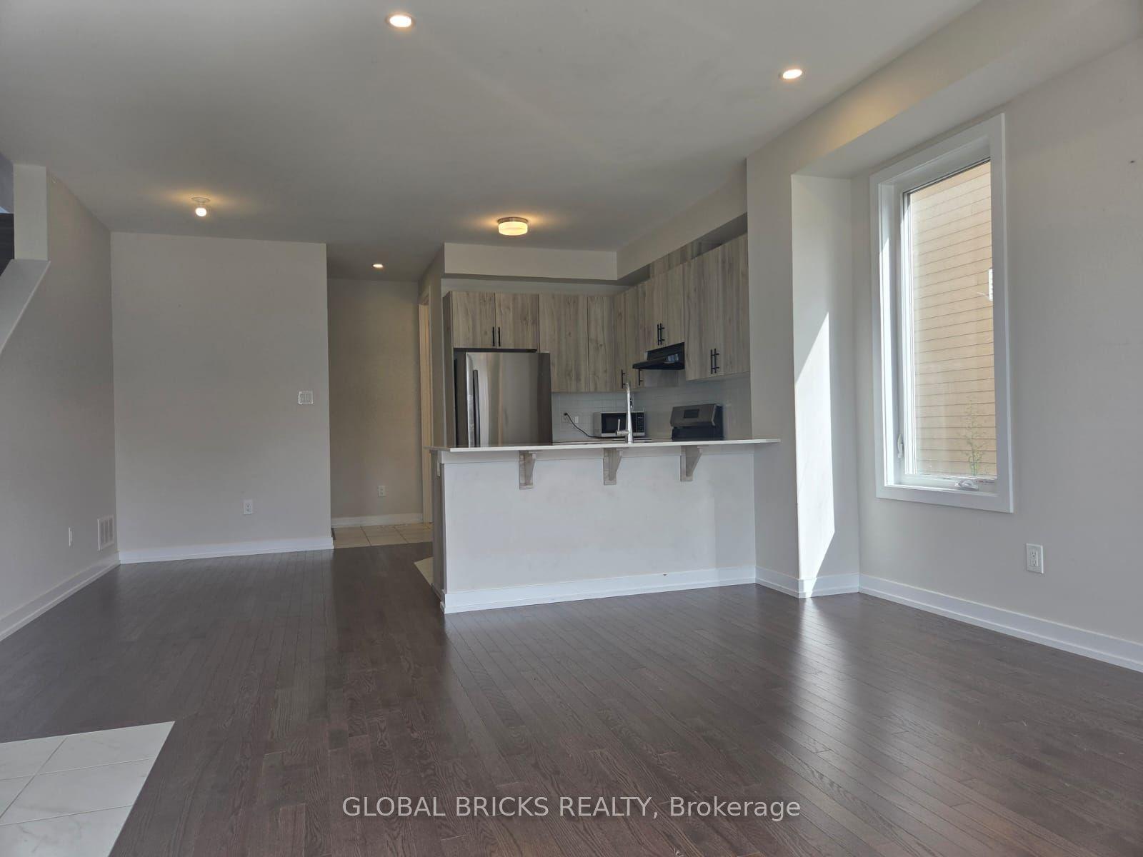 524 Oldenburg Avenue, Stittsville - Munster - Richmond — Townhouse for lease, photo 1