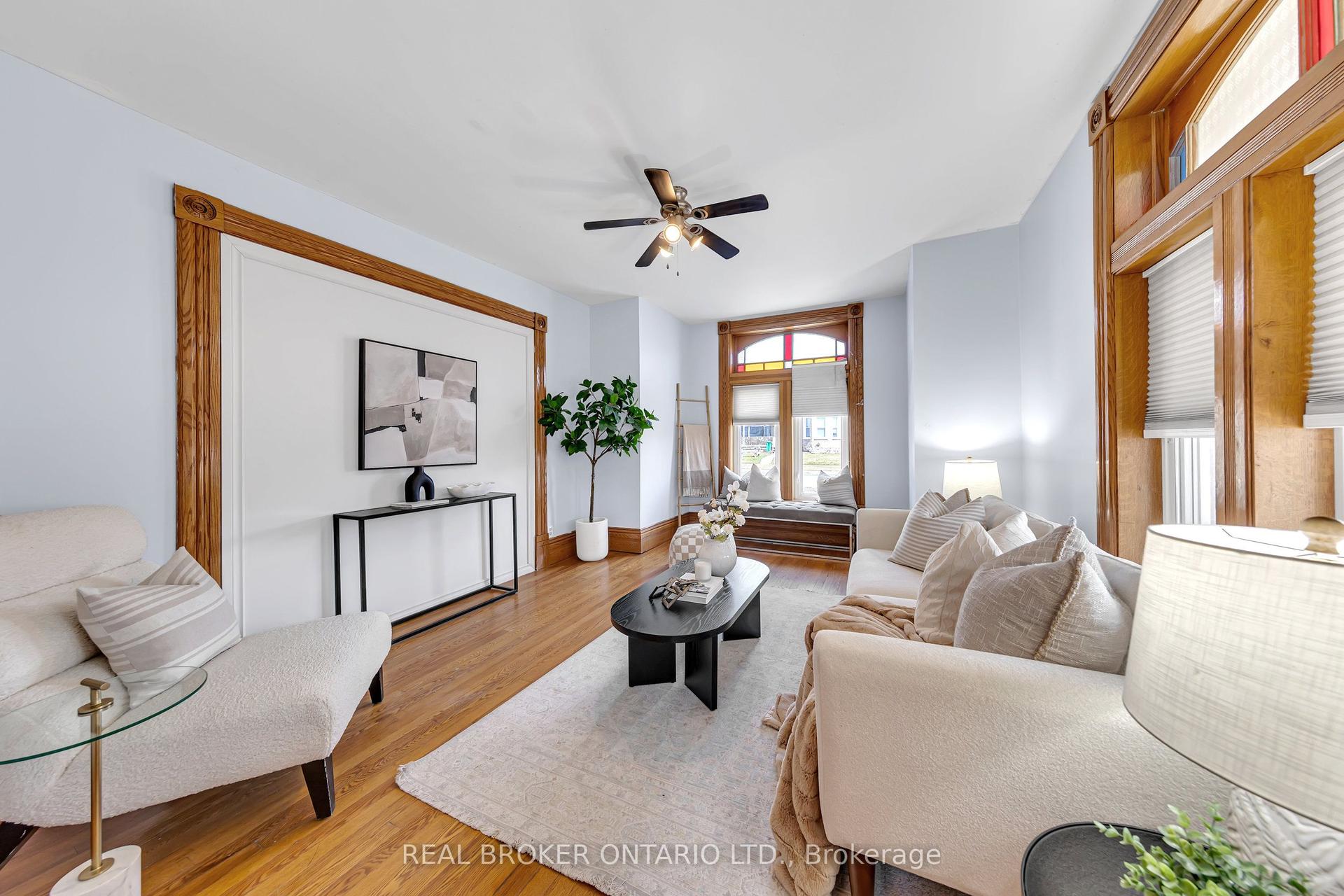 52 Victoria Avenue N MAIN #MAIN — photo 1