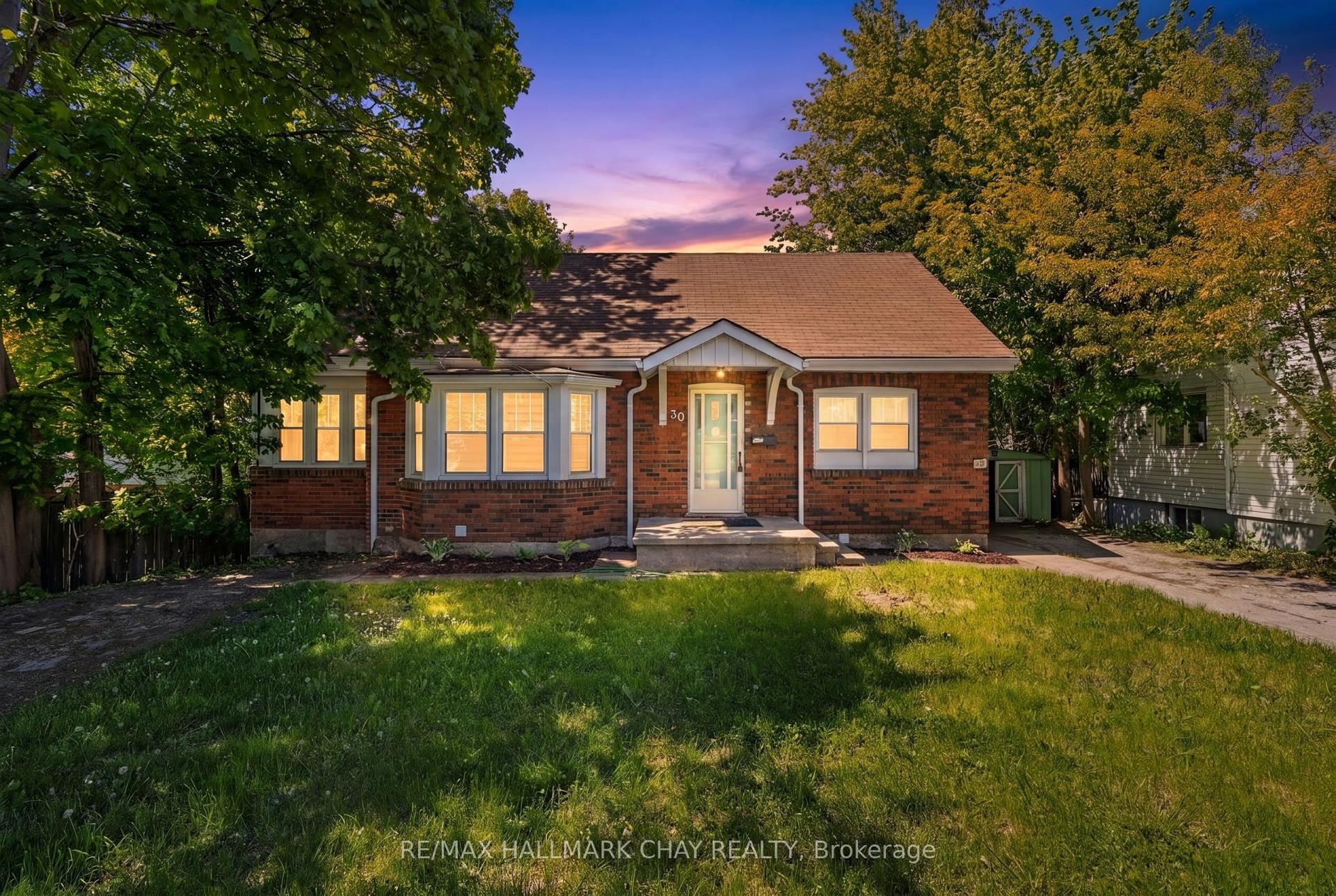 30 Penetang Street — photo 1