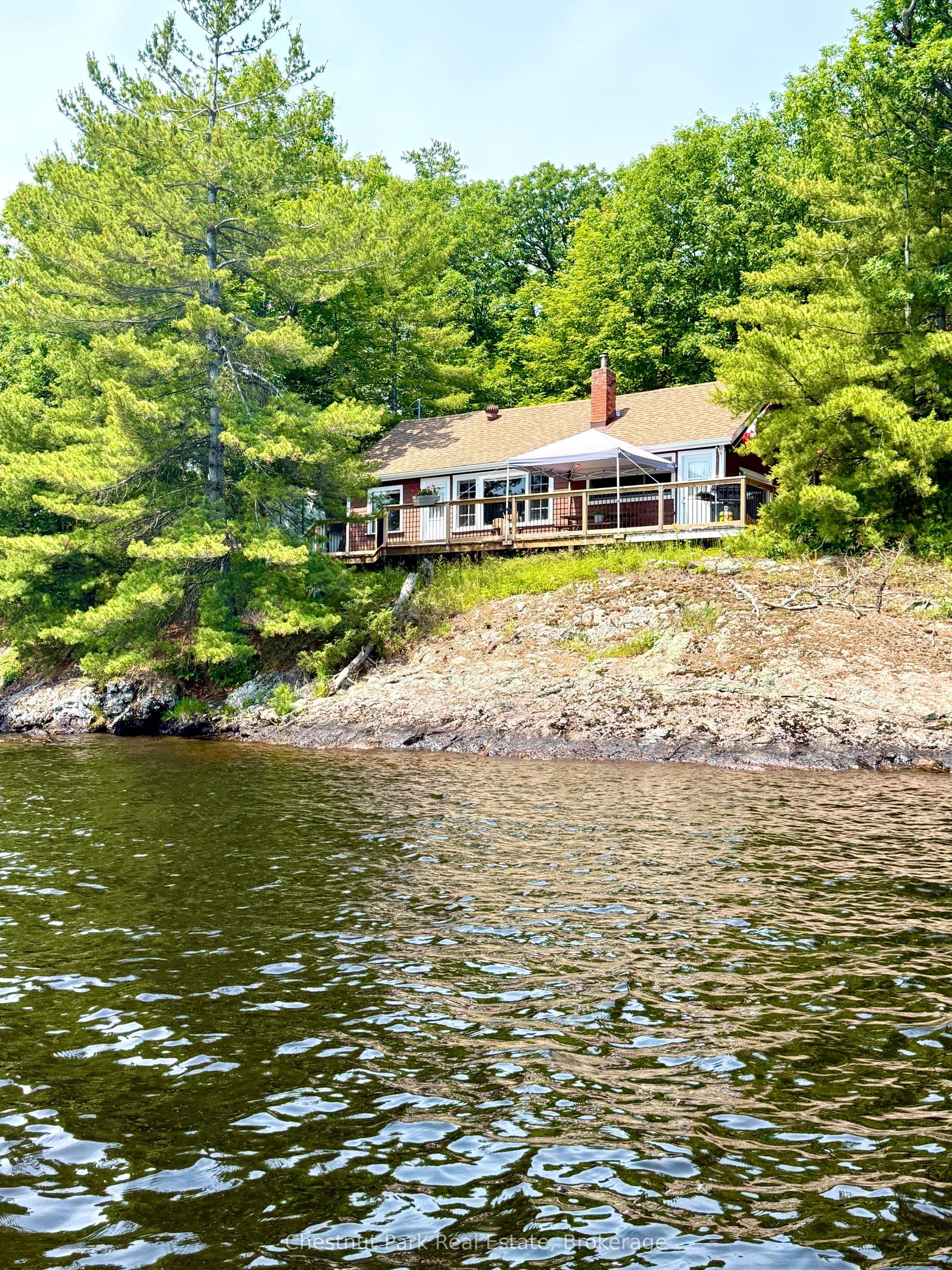 870 Browning Island, Bracebridge — Detached for sale, photo 1