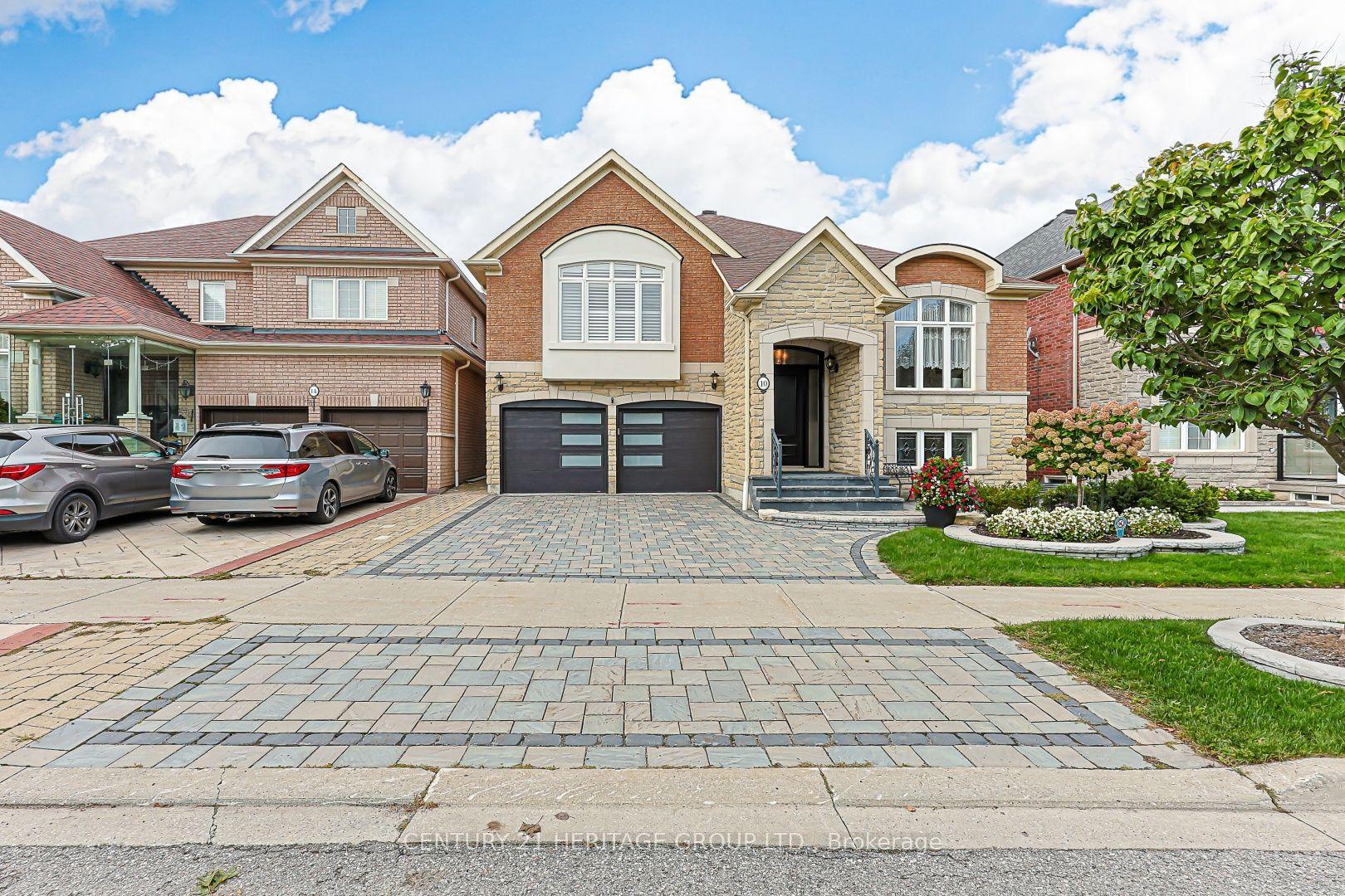 10 Weslock Crescent, Aurora — Detached for sale, photo 1