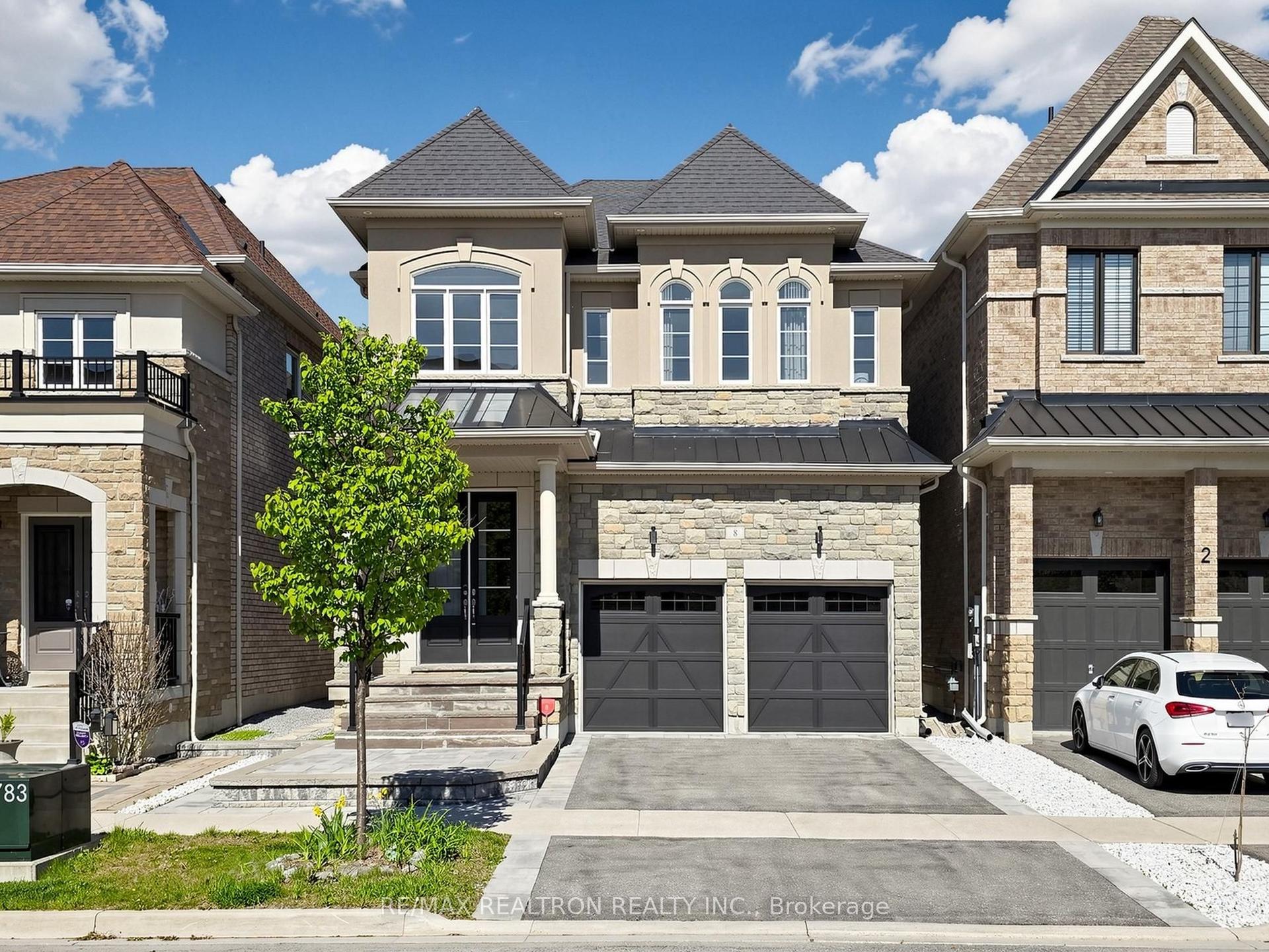 8 Princess Charlotte Avenue — photo 1