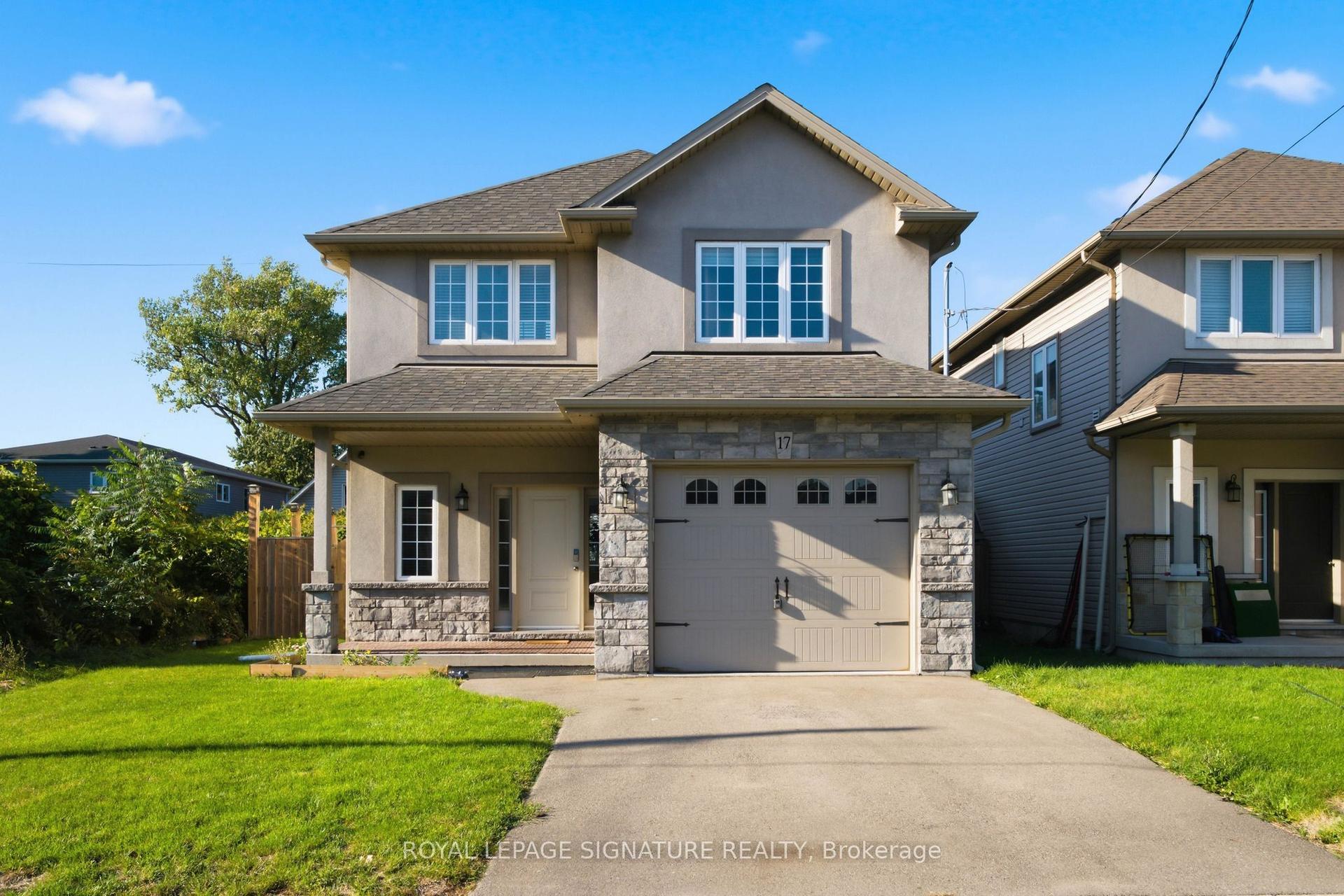 17 Lagoon Avenue, Hamilton — Detached for sale, photo 1