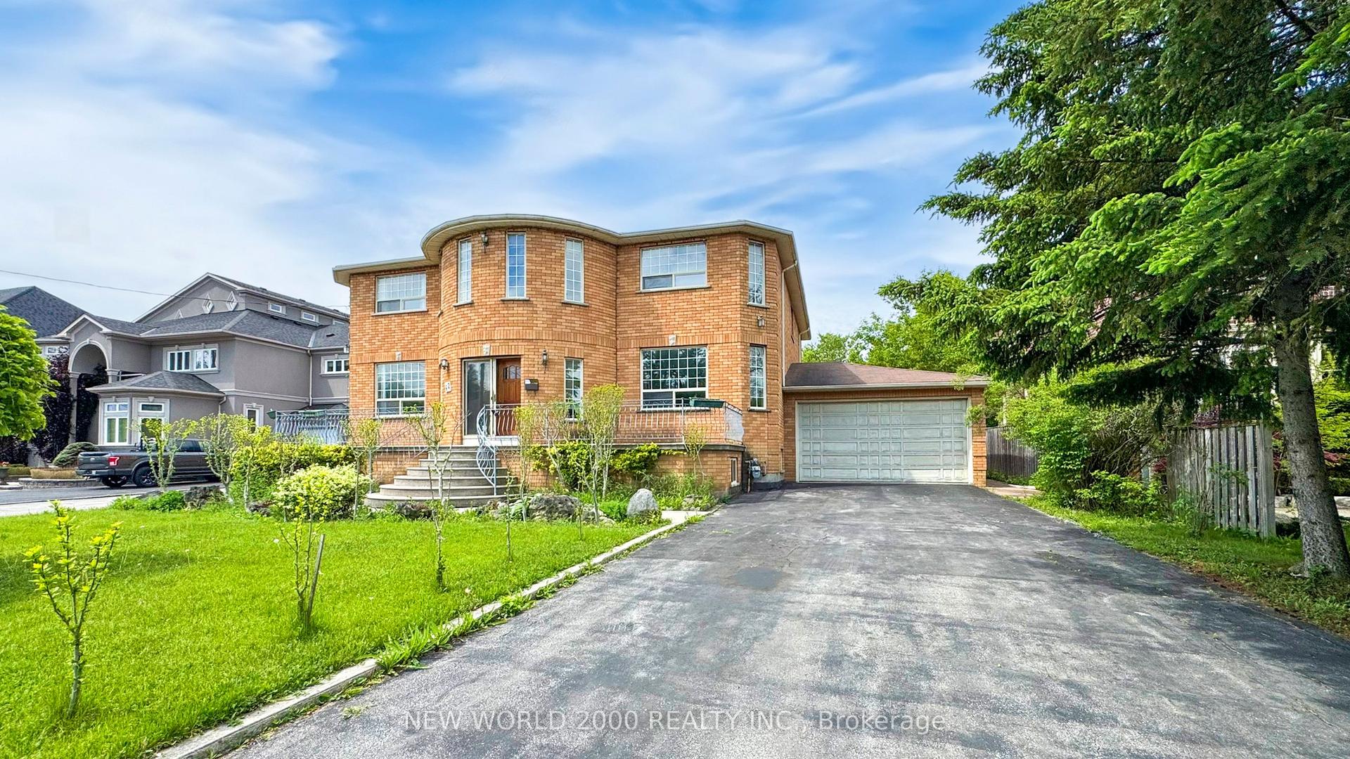 62 Langstaff Road W — photo 1