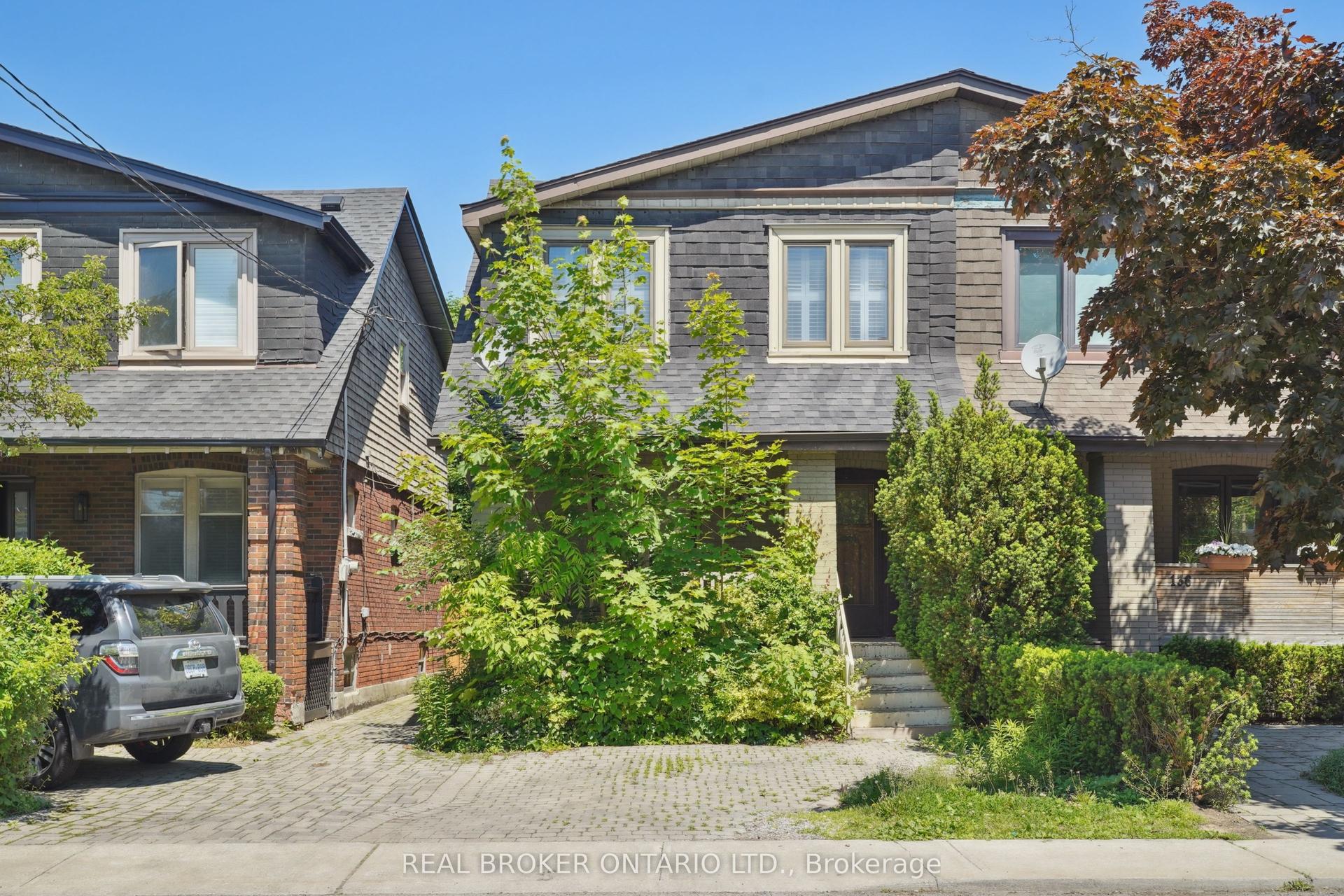134 Moore Avenue, Toronto — Semi-Detached for lease, photo 1