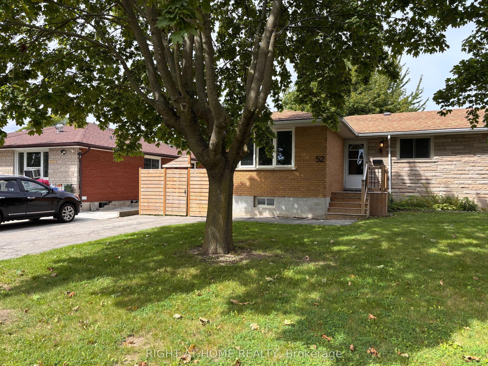 52 Sumner Place, London South — Semi-Detached for lease, photo 1