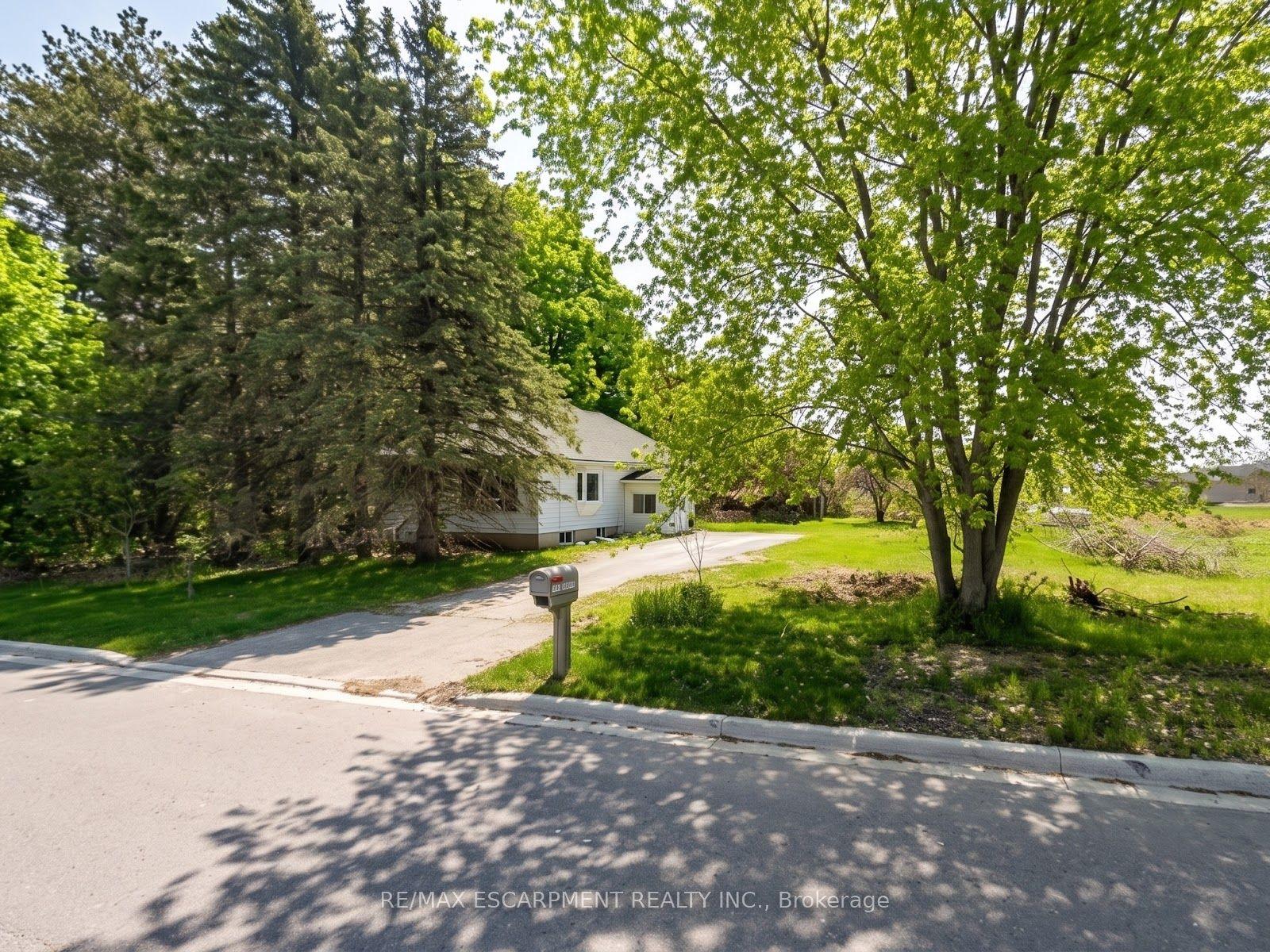 206 Charles Street — photo 1