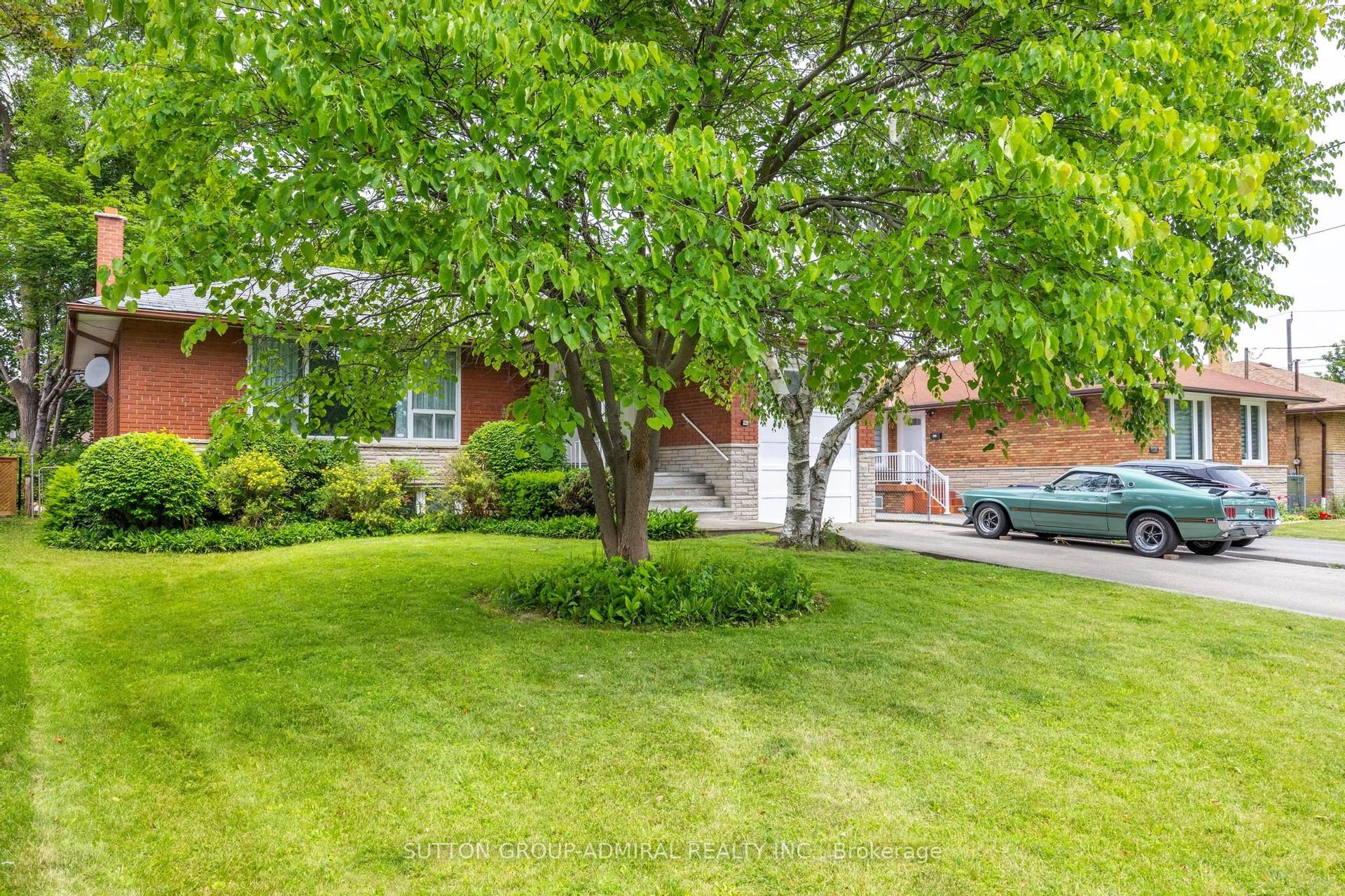 138 Kennard Avenue, Toronto — Detached for sale, photo 1