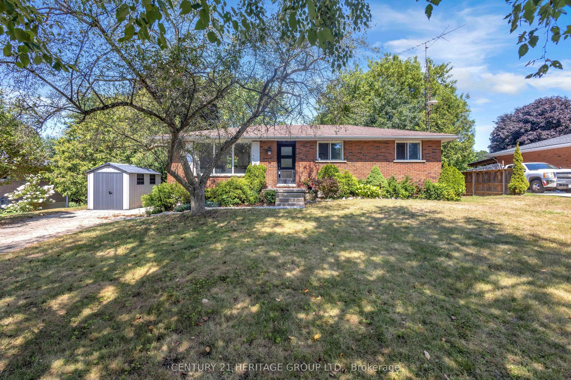 30 Ridgeway Avenue, Norfolk — Detached for sale, photo 1