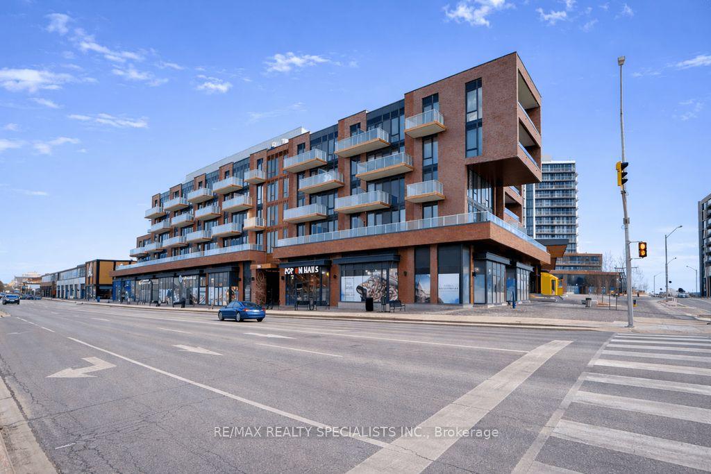 215 Lakeshore Road W 207 #207 — photo 1