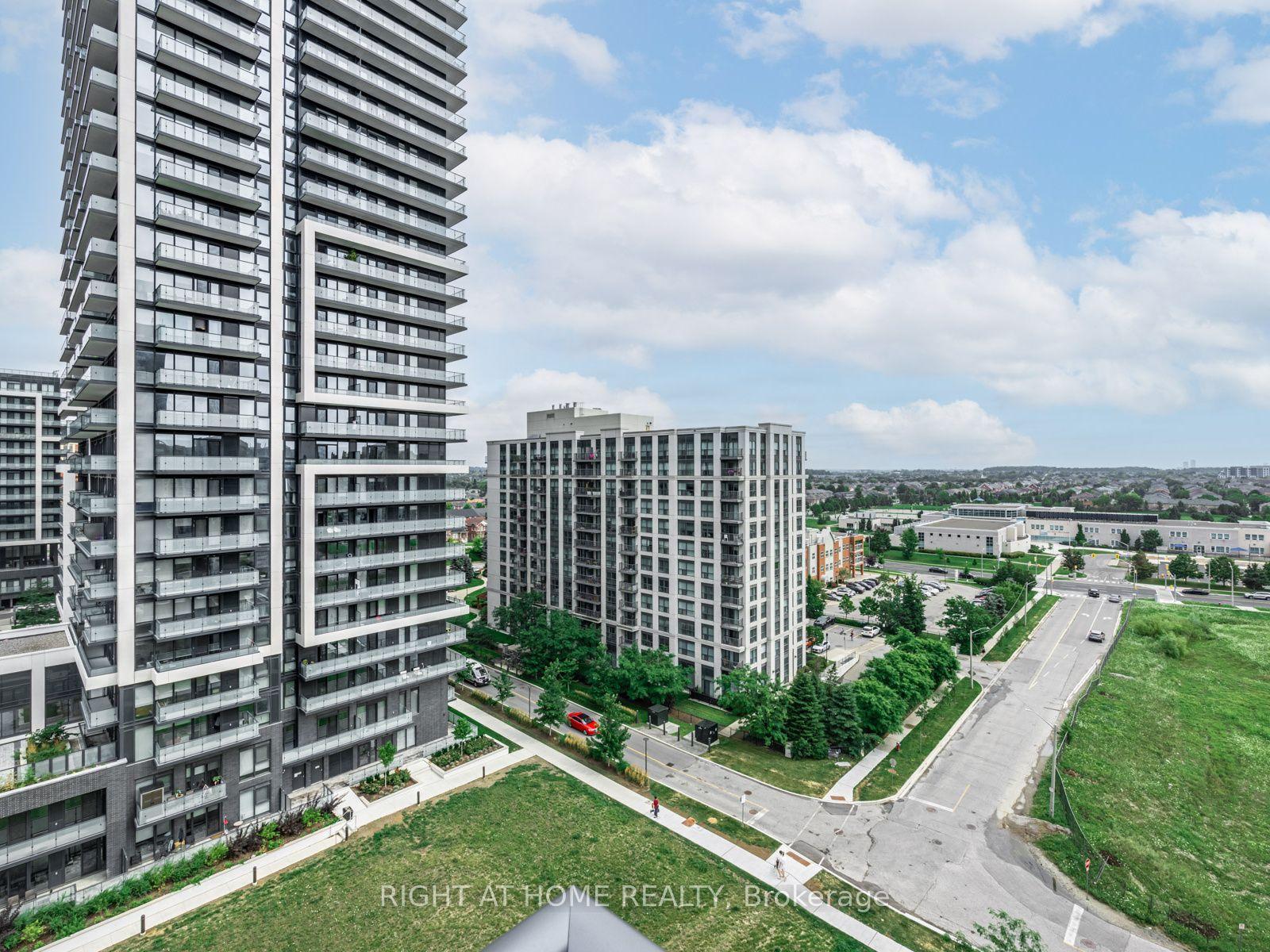 65 Oneida Crescent 1010 #1010 — photo 1