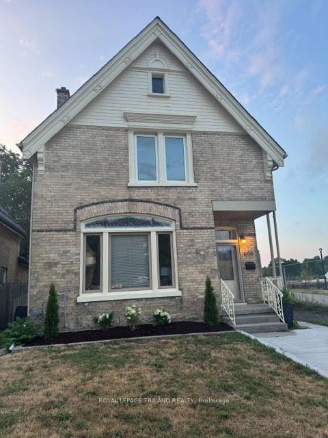 606 Central Avenue, London East — Detached for sale, photo 1