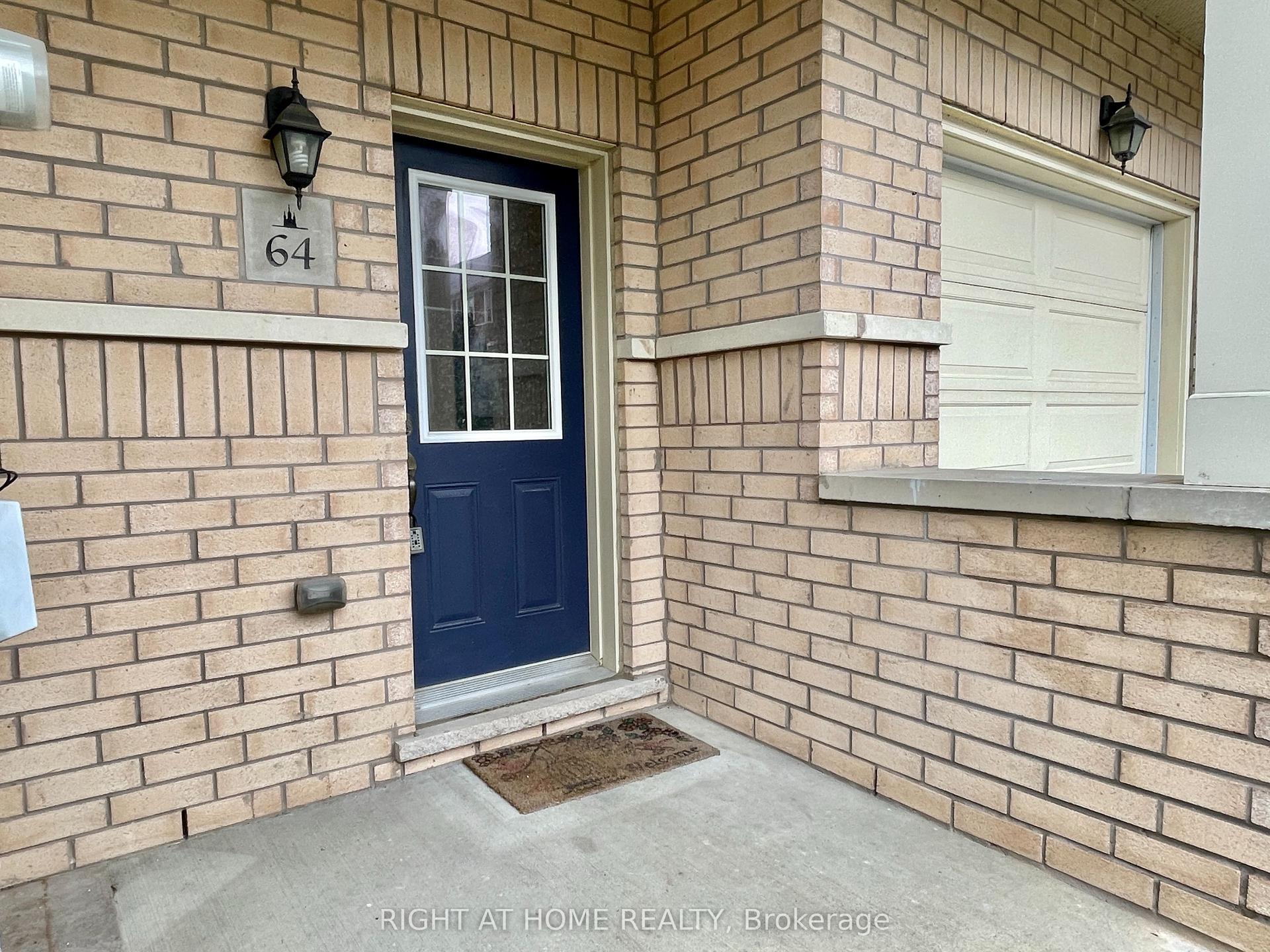 64 Cathedral High Street, Markham — Townhouse for lease, photo 1