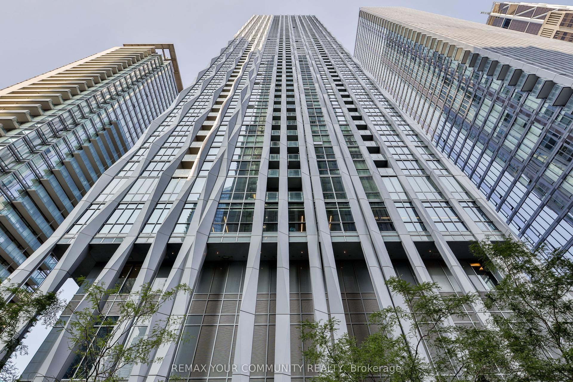 1 Yorkville Avenue 4301 #4301, Toronto — Condo for lease, photo 1
