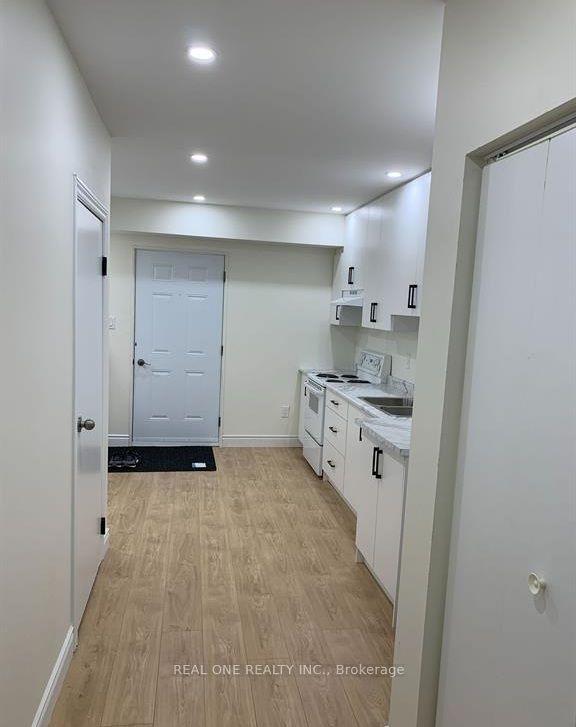 18 Leggott Avenue Basement #Basement — photo 1