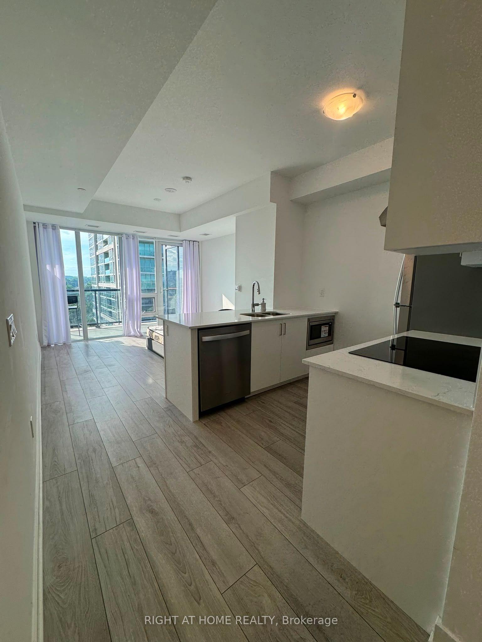 1035 Southdown Road 714 #714, Mississauga — Condo for lease, photo 1