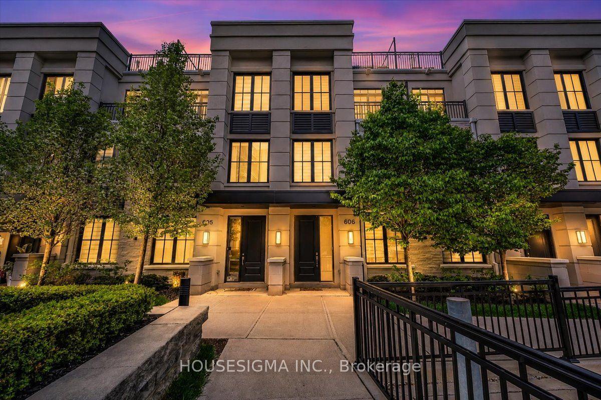1190 Cawthra Road 606 #606 — photo 1
