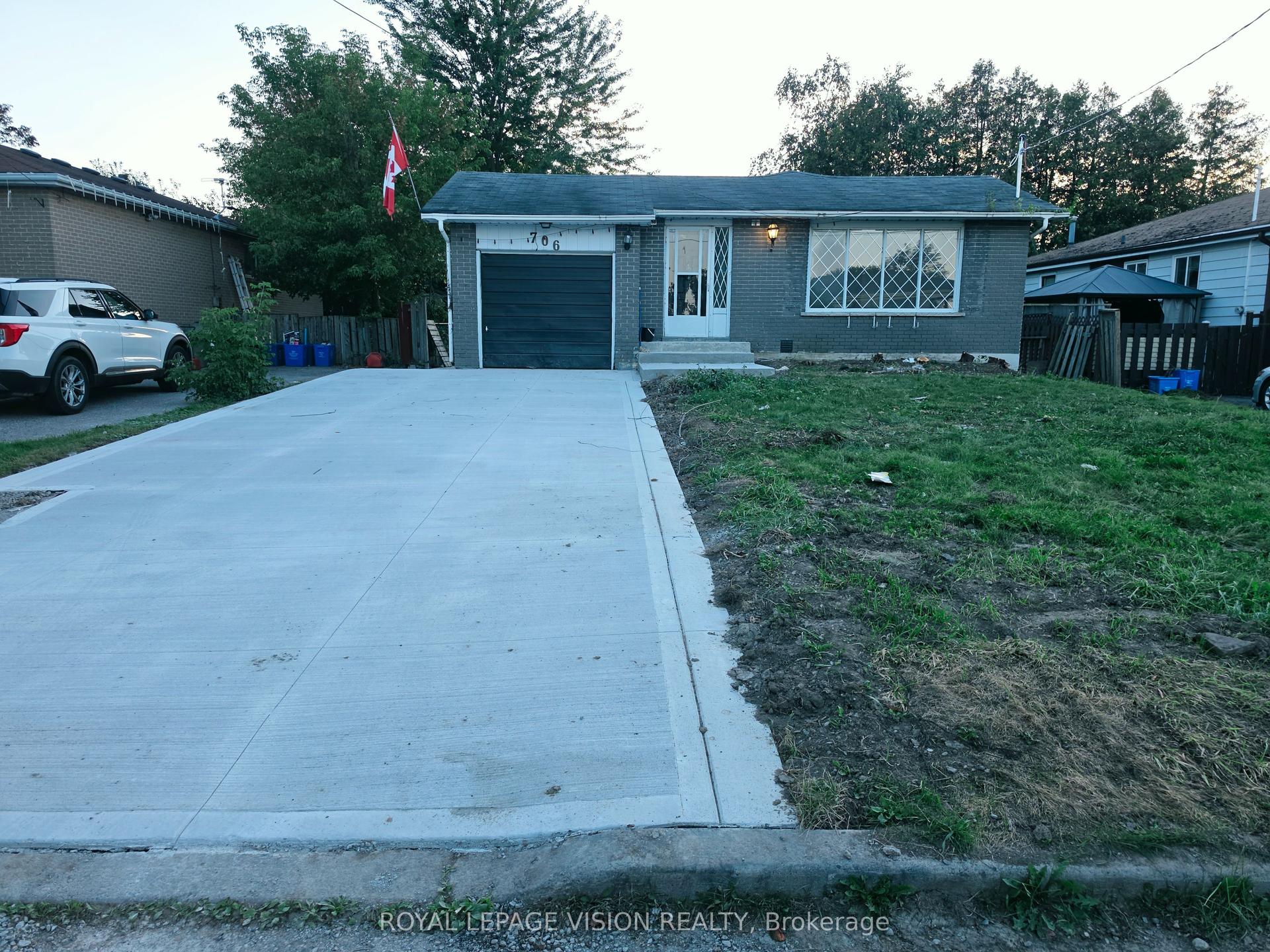 706 Leaside Street Bsmt 1 #Bsmt 1, Pickering — Detached for lease, photo 1