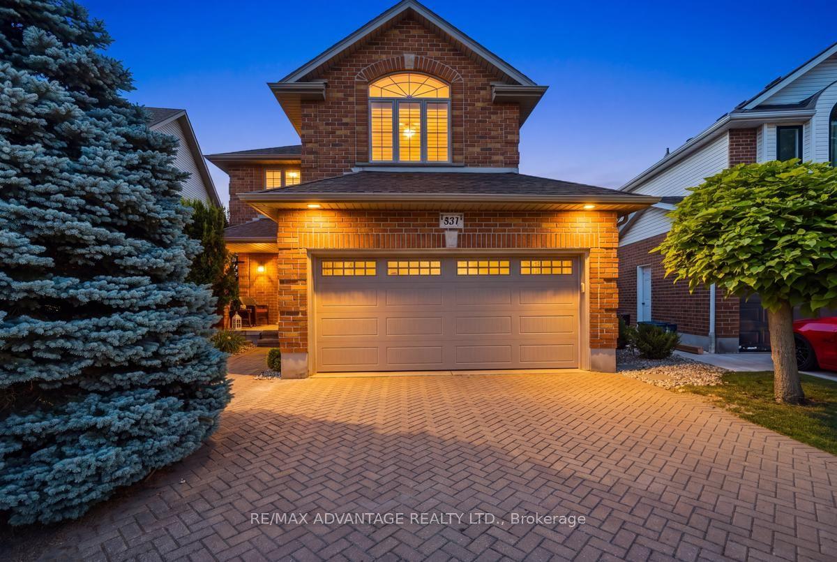 831 Crestview Crescent, London South — Detached for sale, photo 1